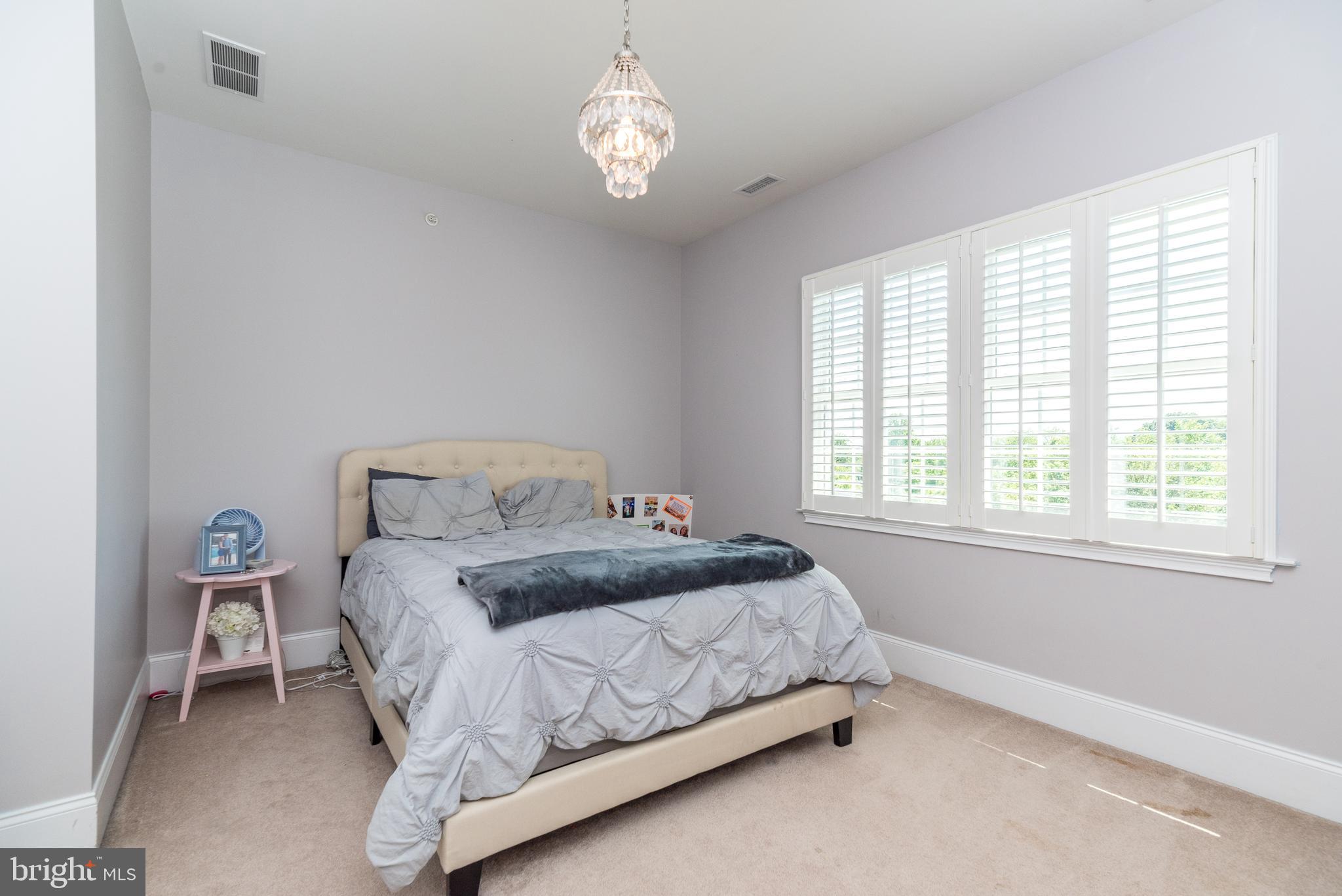 CHAPMANS CORNER - Residential