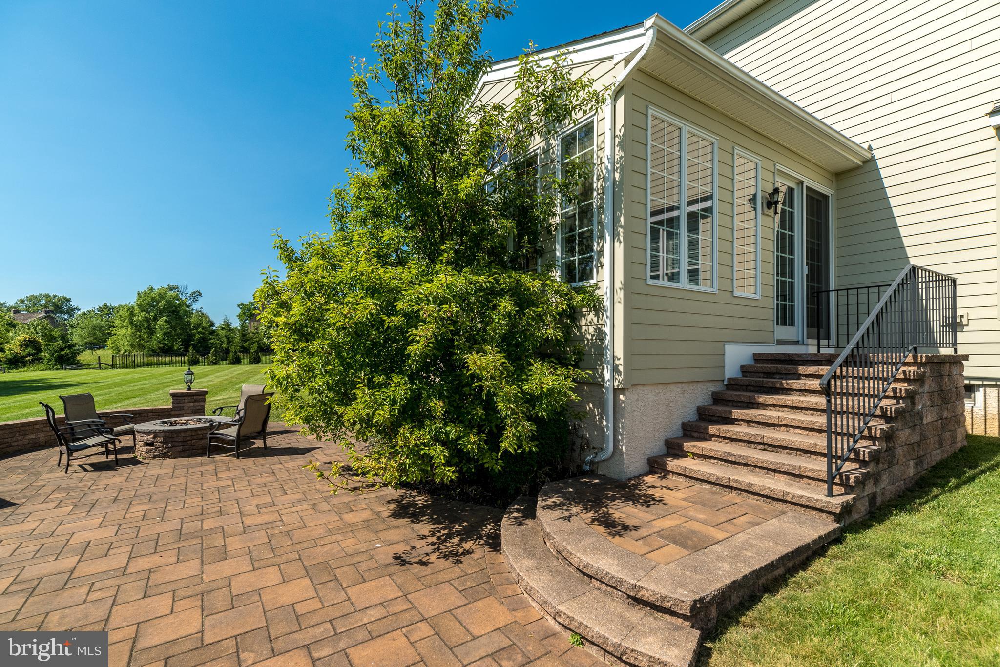 CHAPMANS CORNER - Residential