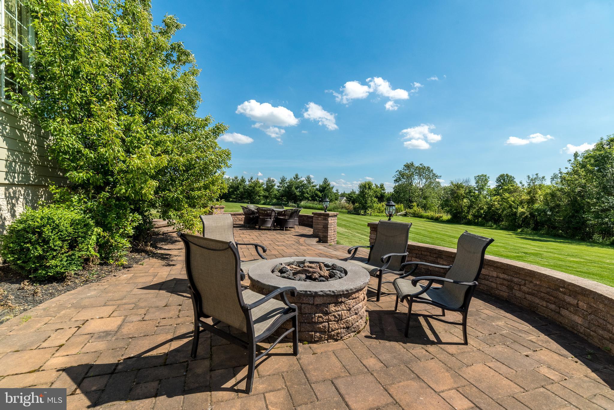 CHAPMANS CORNER - Residential