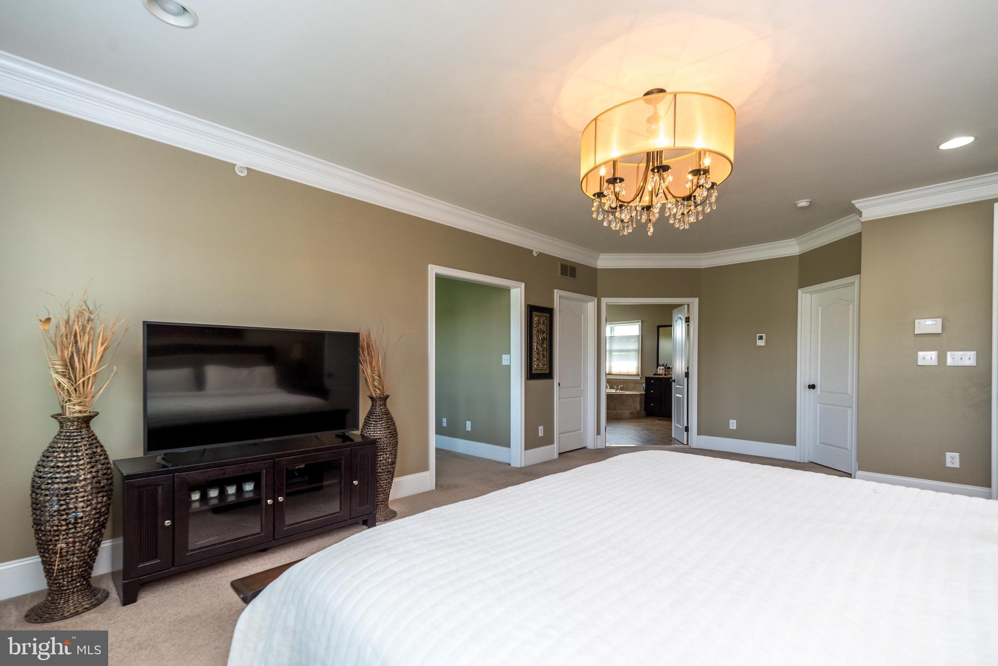 CHAPMANS CORNER - Residential