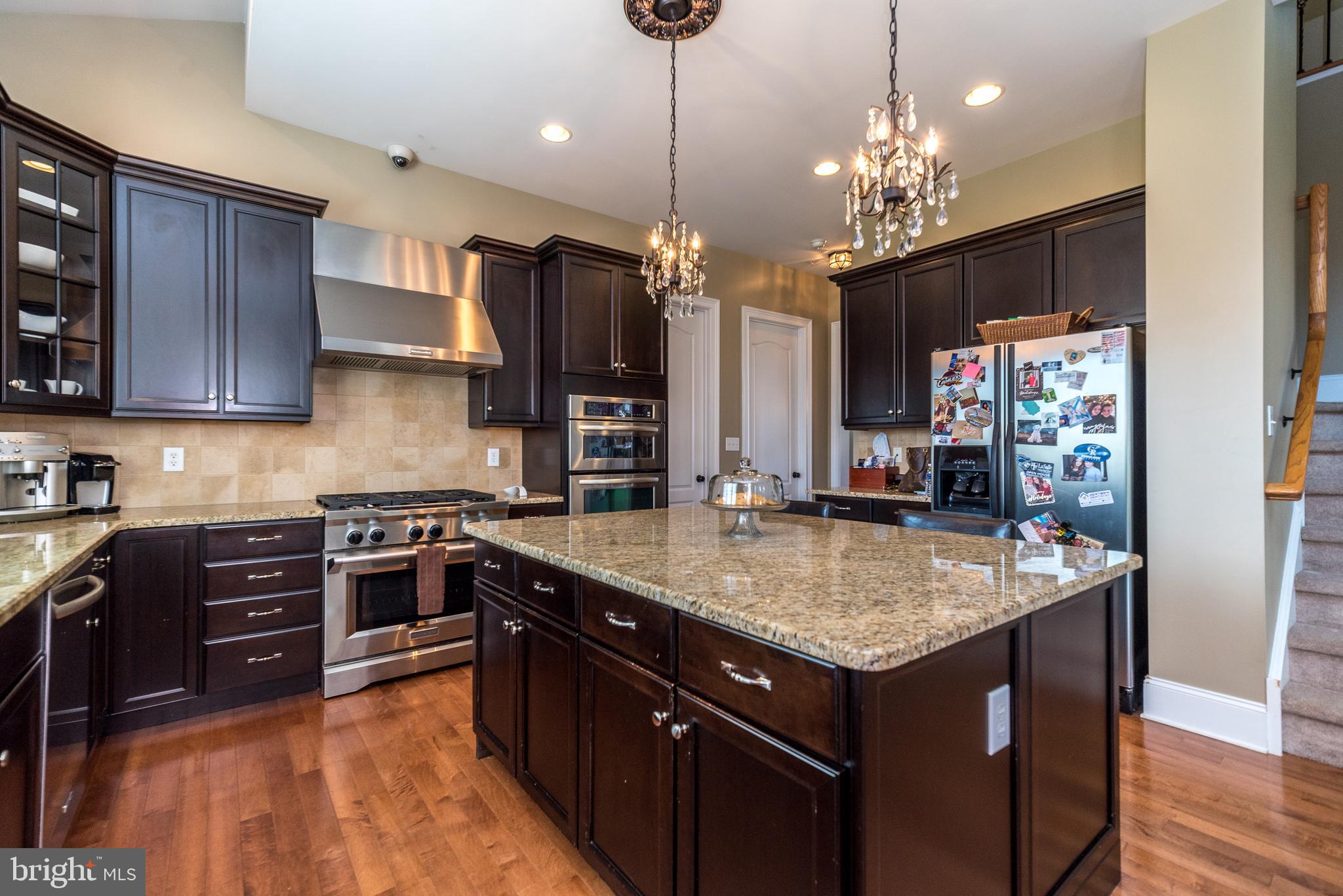 CHAPMANS CORNER - Residential