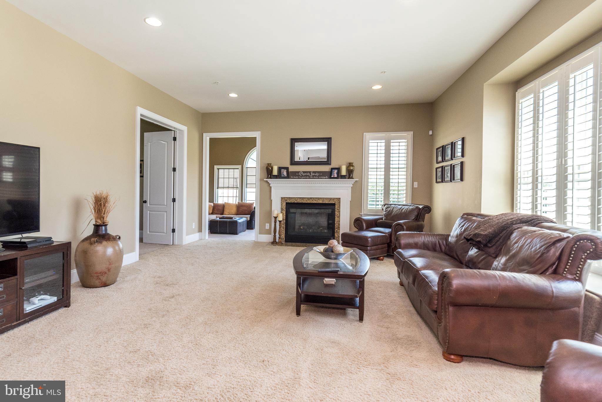 CHAPMANS CORNER - Residential