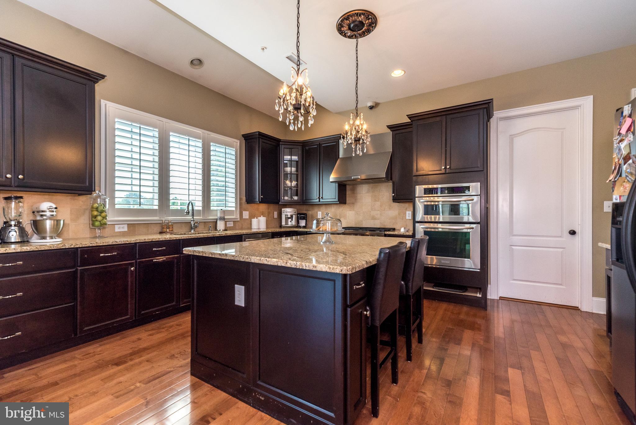 CHAPMANS CORNER - Residential