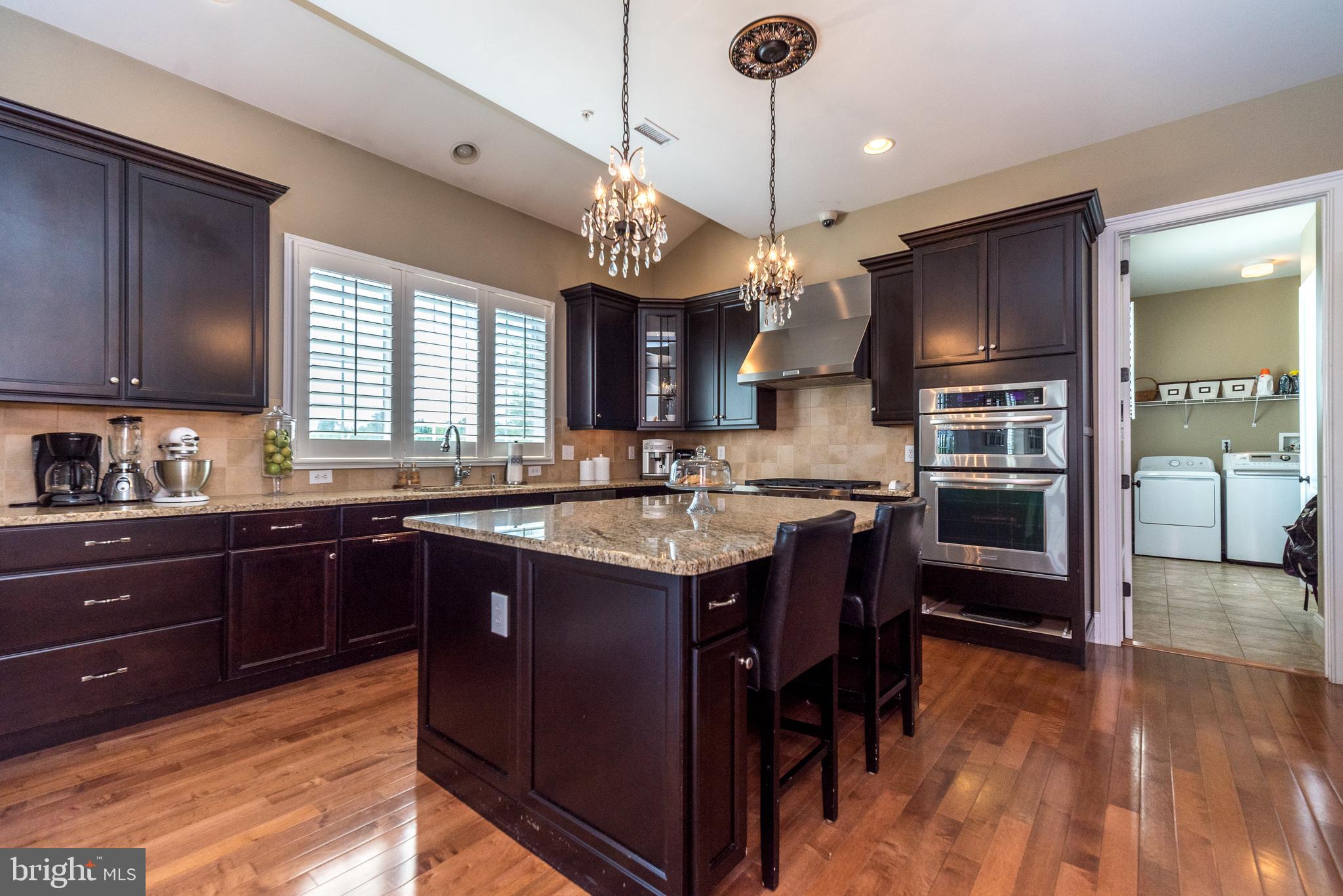 CHAPMANS CORNER - Residential