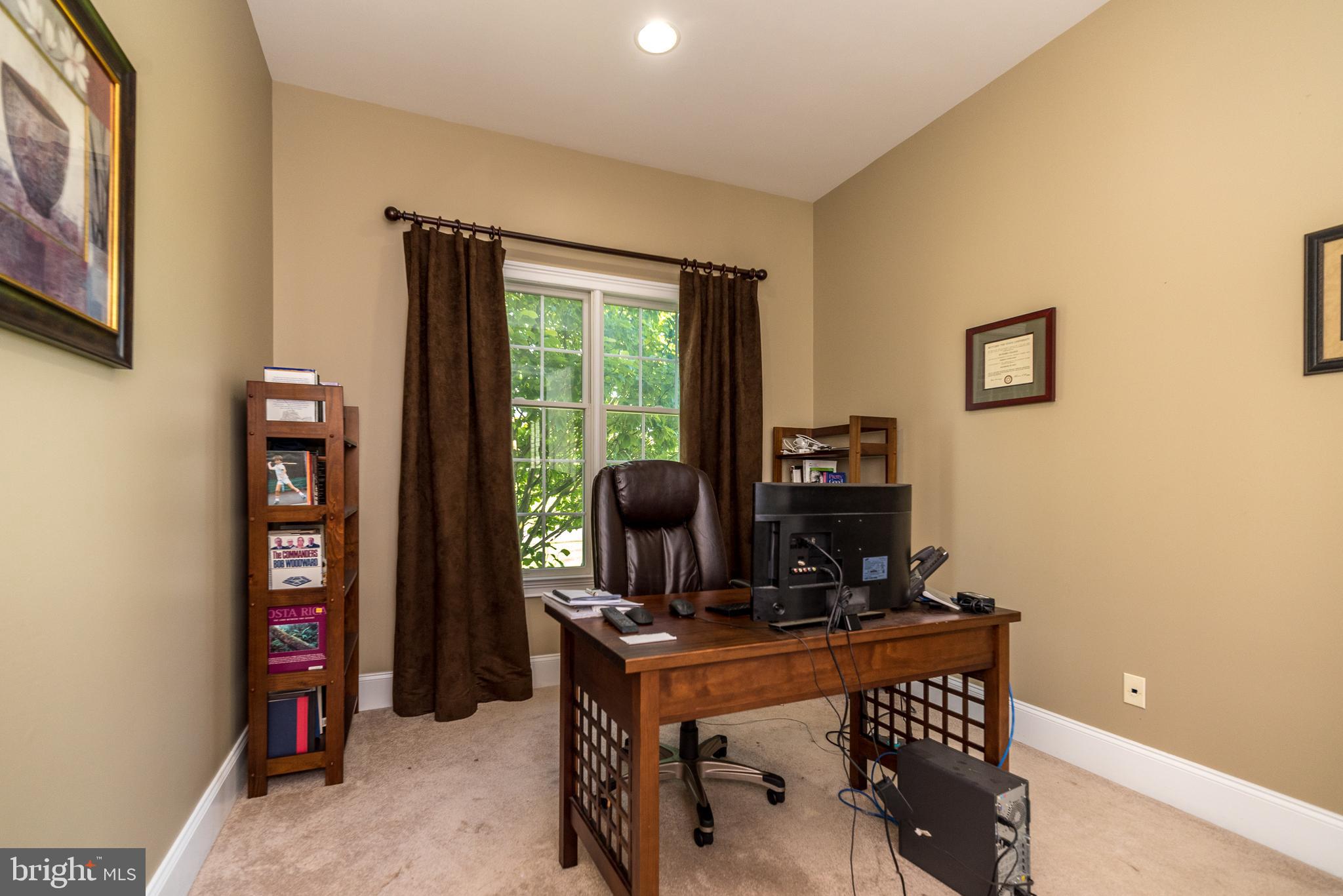 CHAPMANS CORNER - Residential