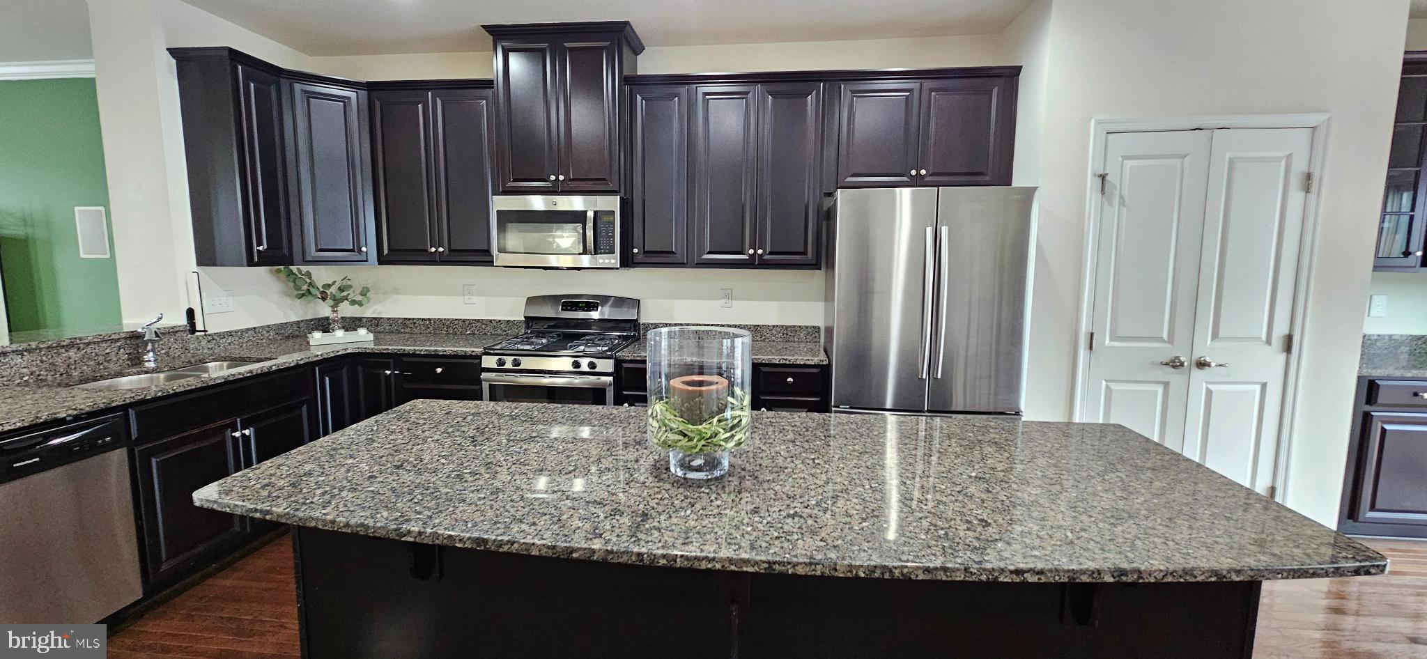 FILLMORE VILLAGE - Residential