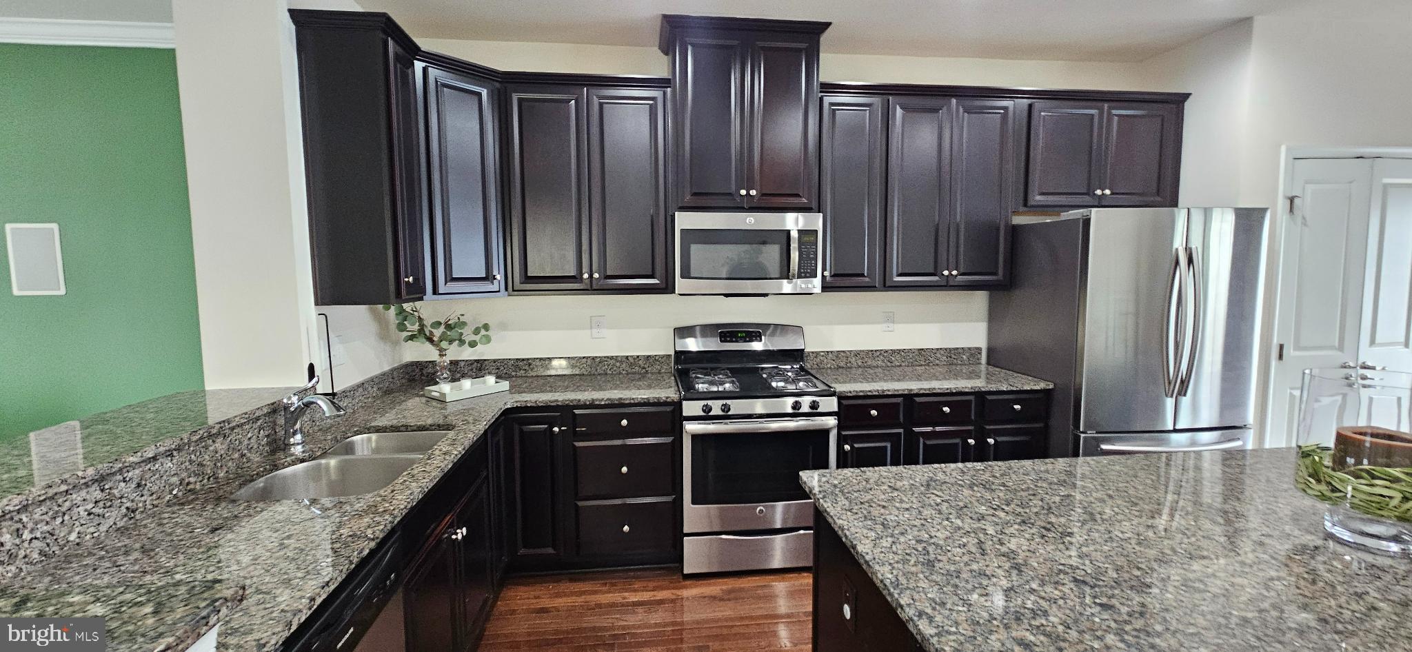 FILLMORE VILLAGE - Residential