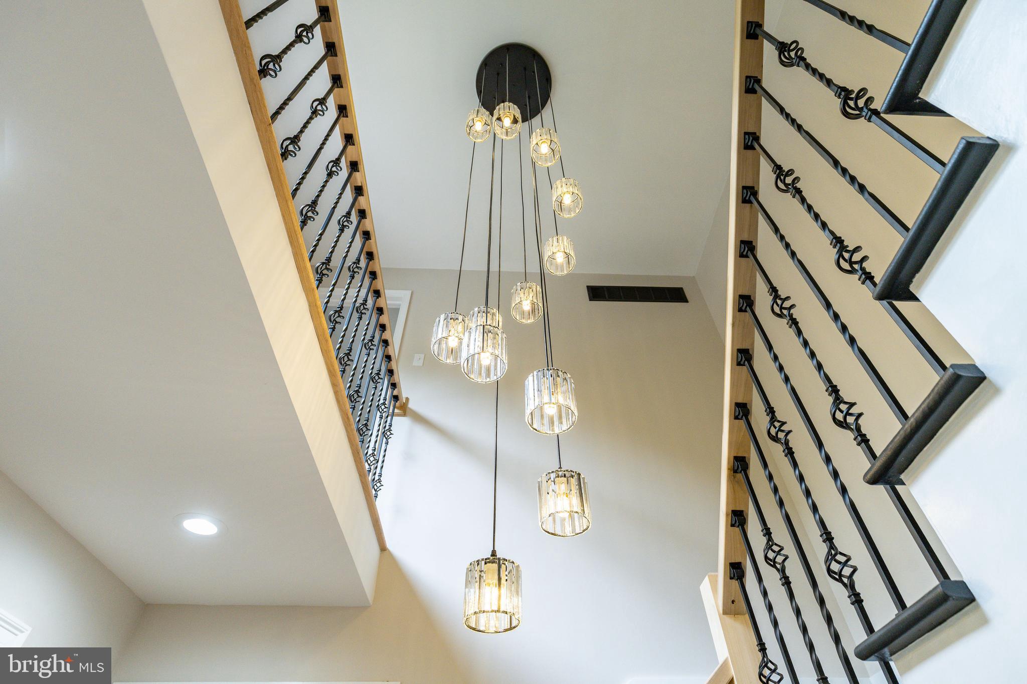 BALLINAHINCH - Residential