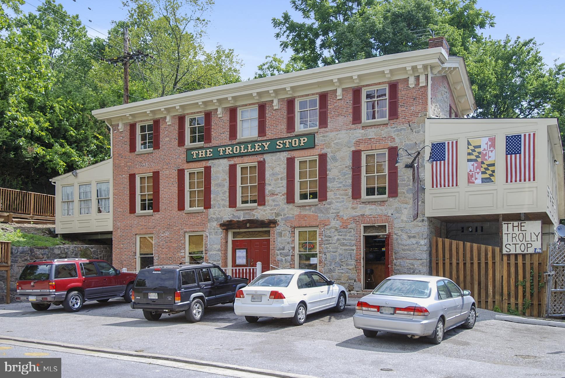 HOWARDS RIDGE - Residential