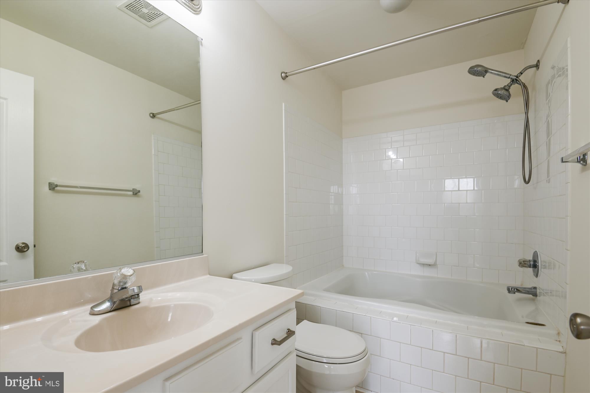 HOWARDS RIDGE - Residential