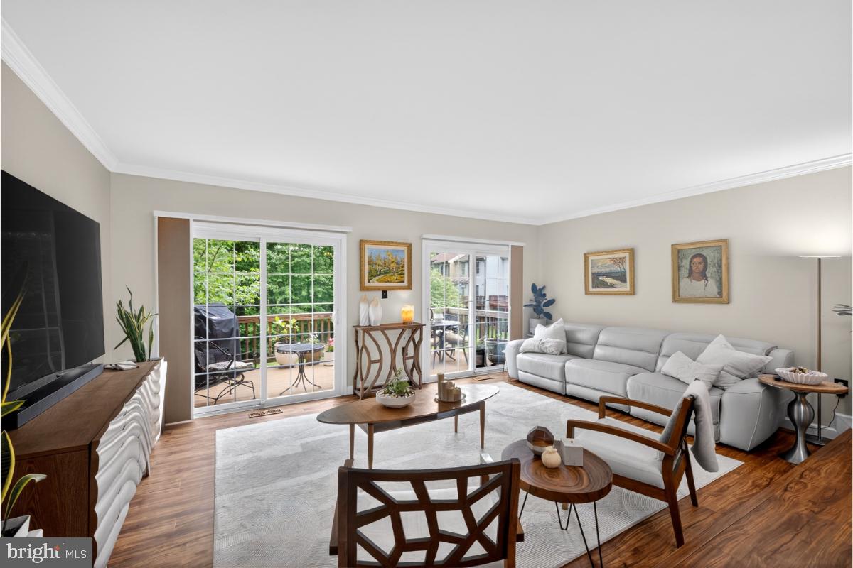7347 SWAN POINT WAY 12-2