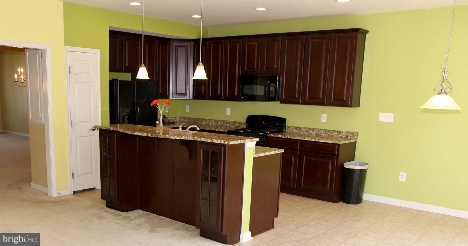 HALL STATION CONDO - Residential