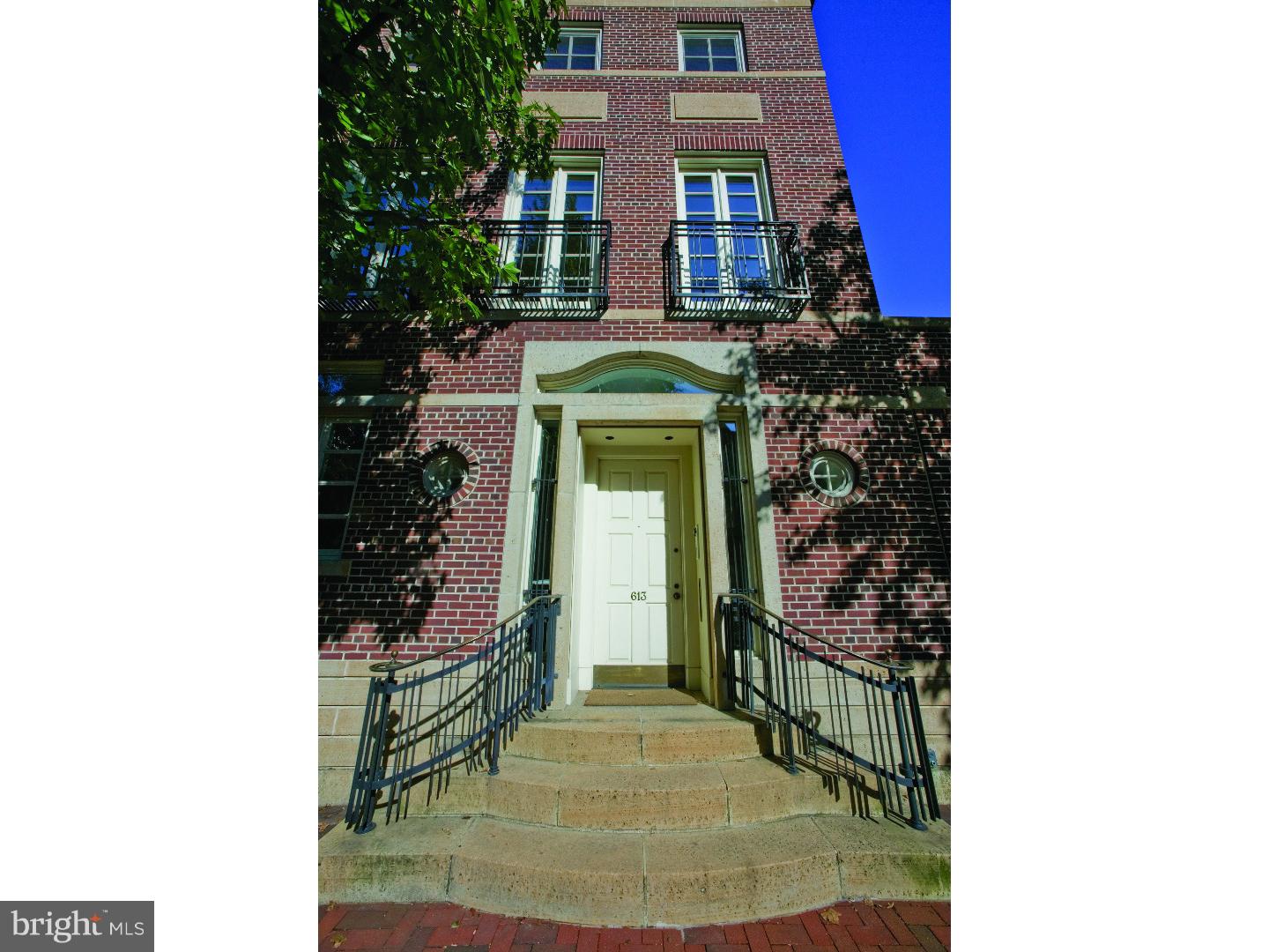 SOCIETY HILL - Residential