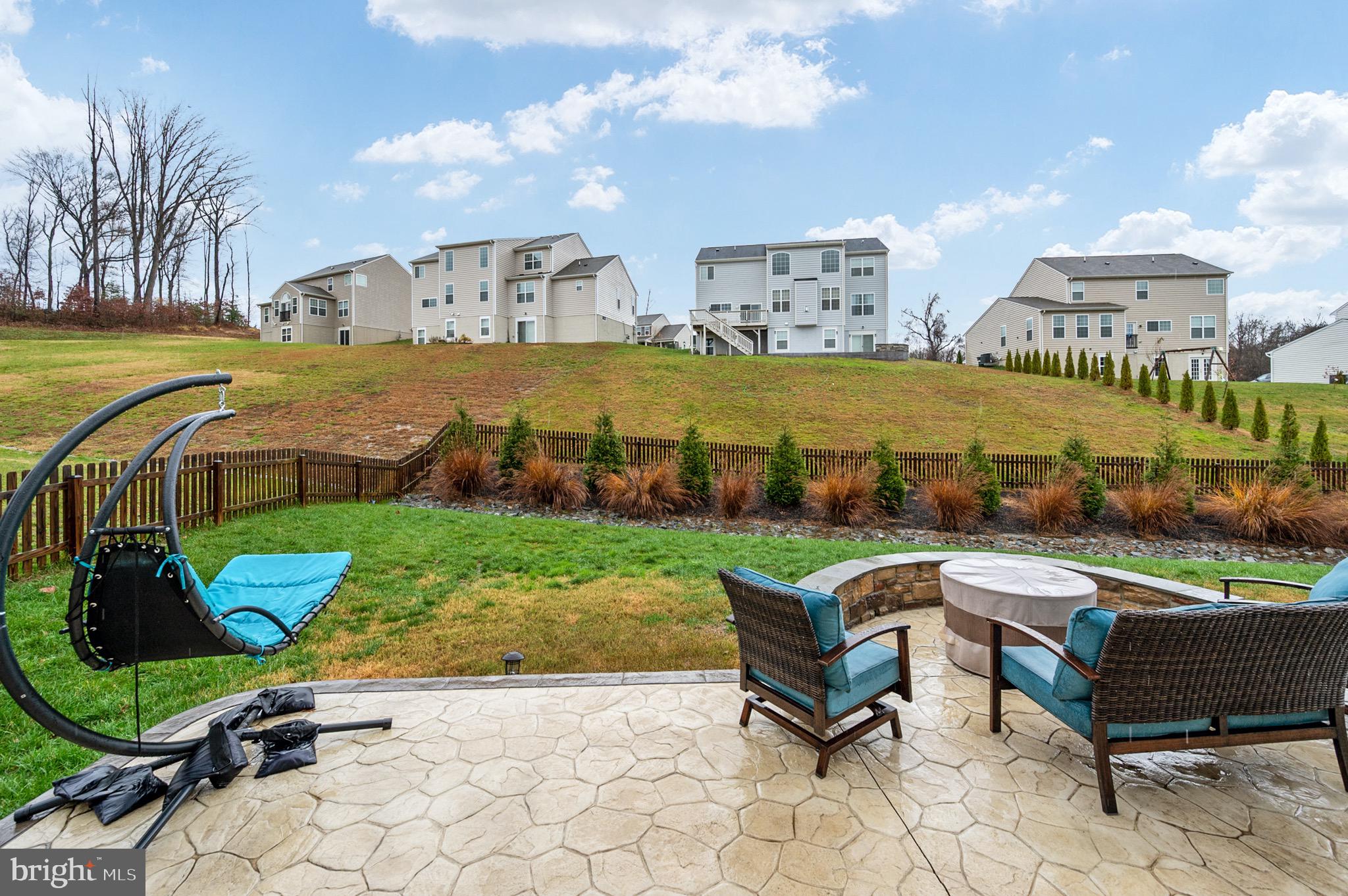 LEELAND STATION - Residential