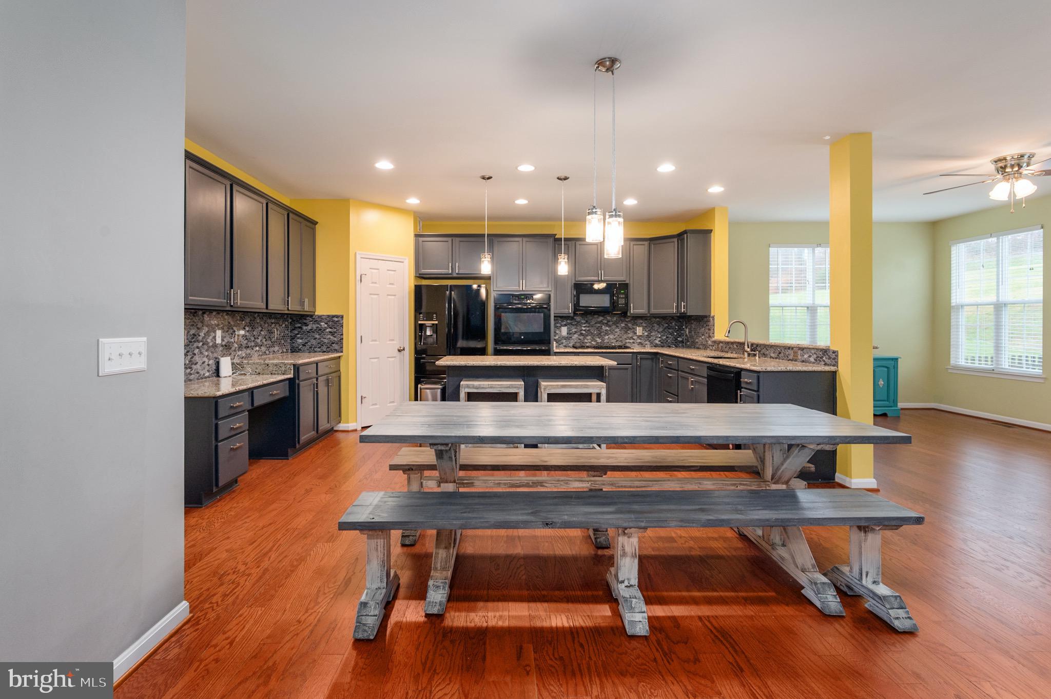 LEELAND STATION - Residential