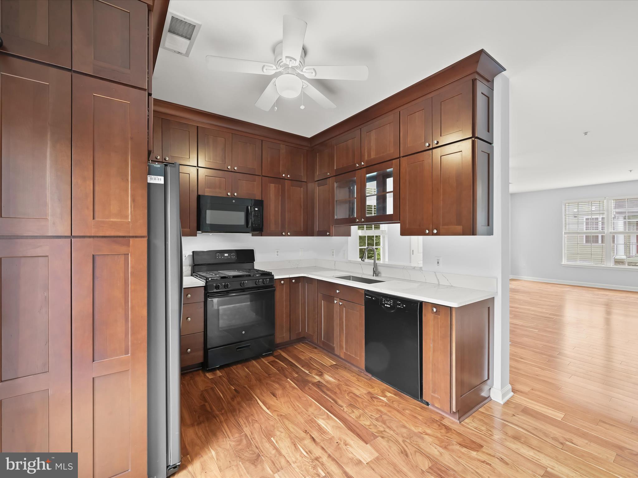 WOODLAND WALK - Residential