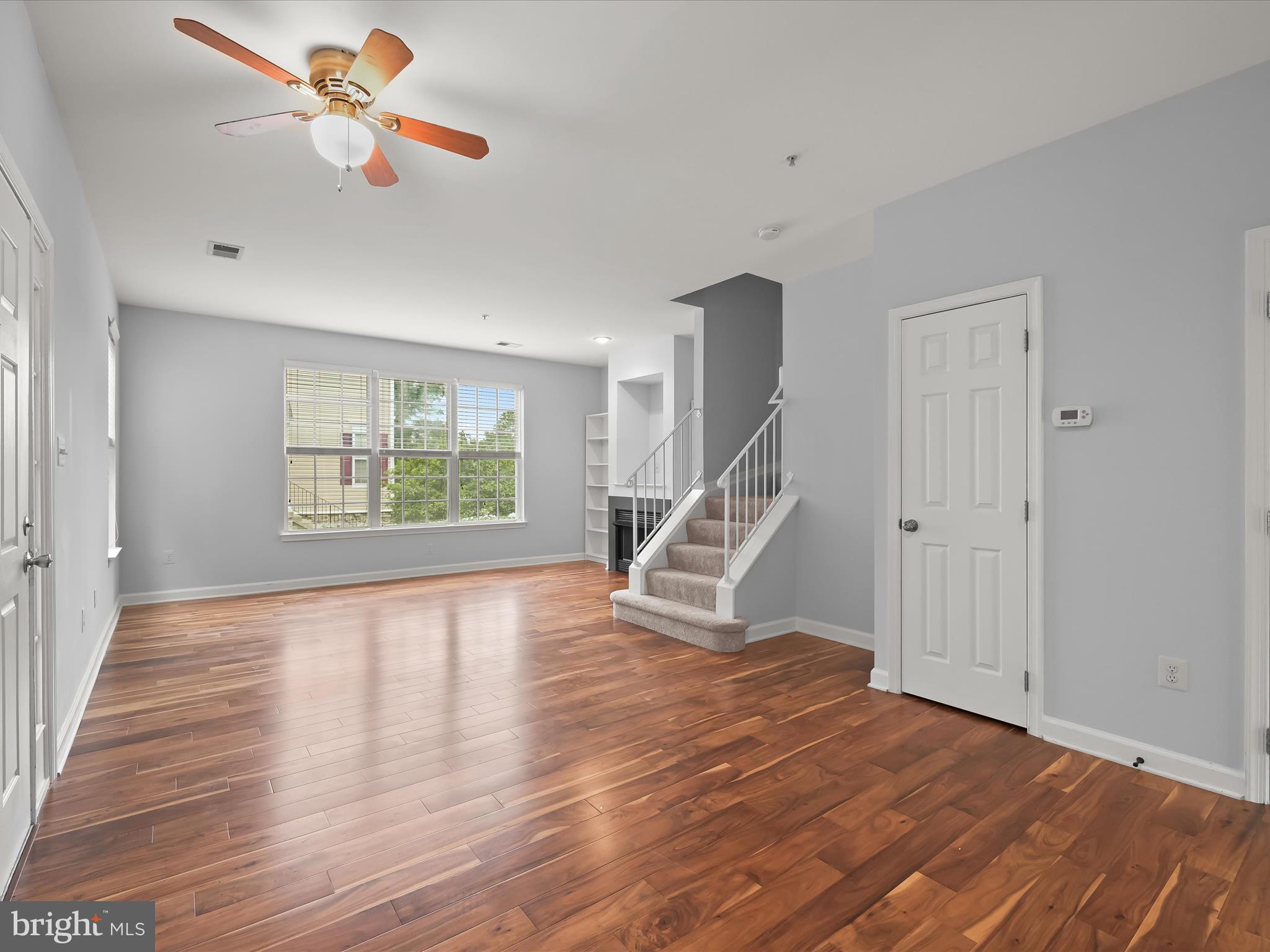 WOODLAND WALK - Residential