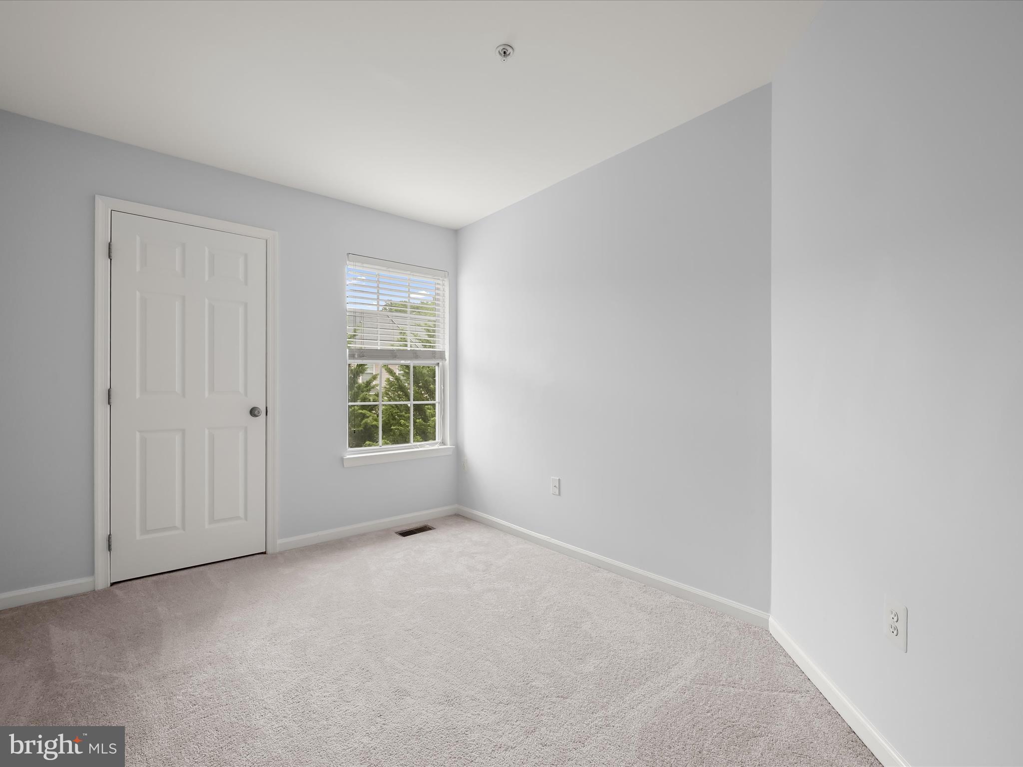 WOODLAND WALK - Residential