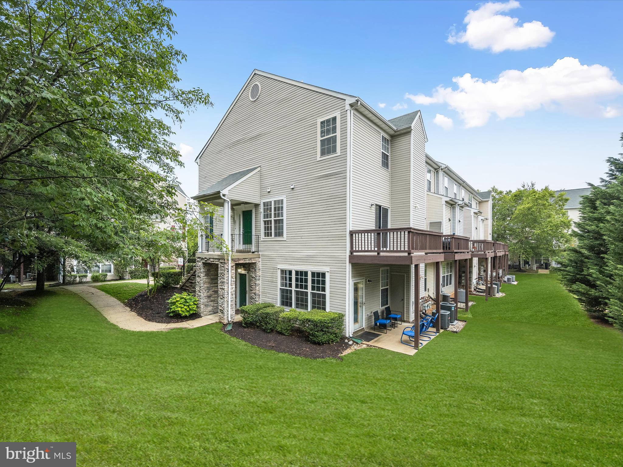 WOODLAND WALK - Residential