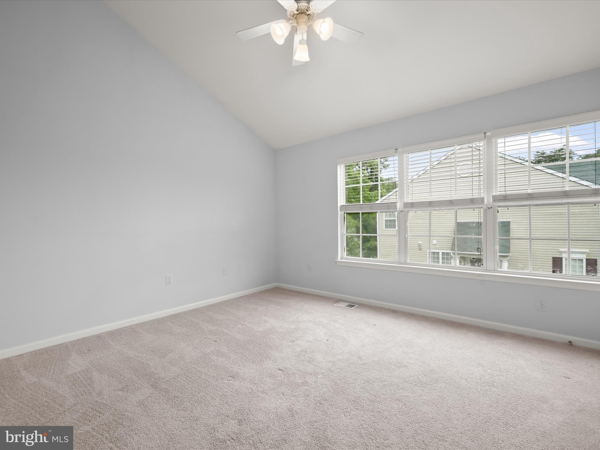 WOODLAND WALK - Residential