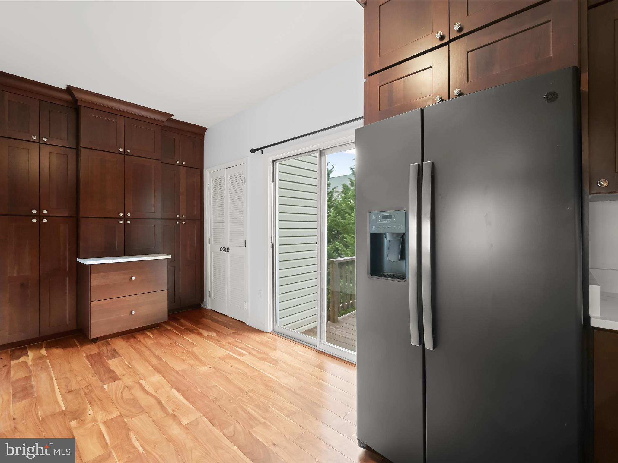 WOODLAND WALK - Residential