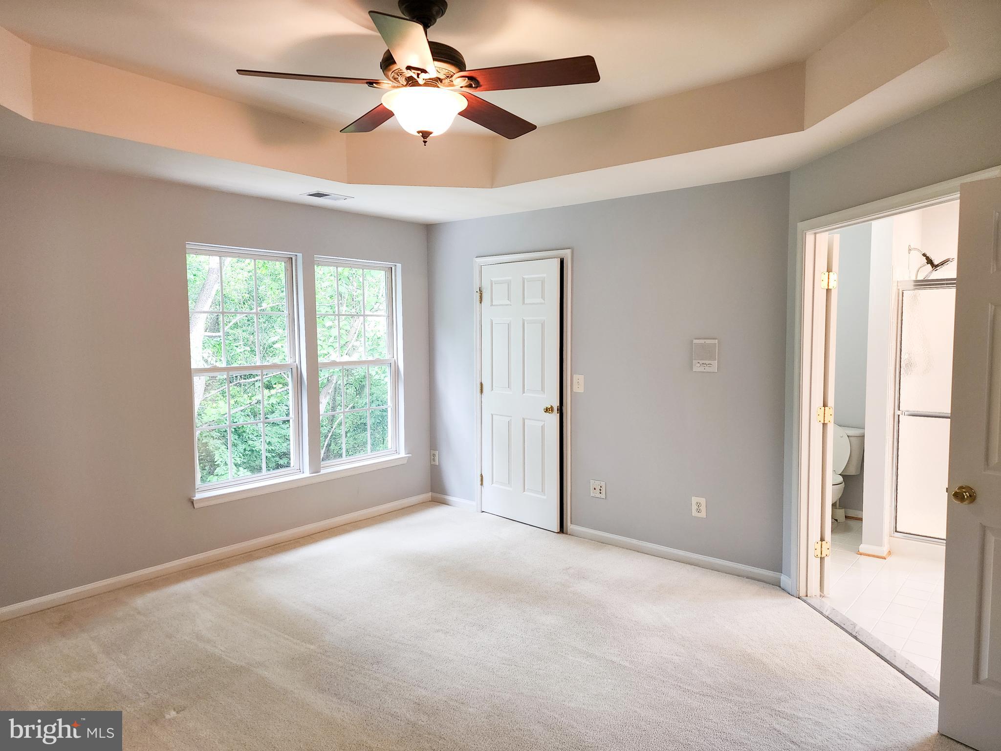 LORTON TOWN CNTR LANDBAY - Residential