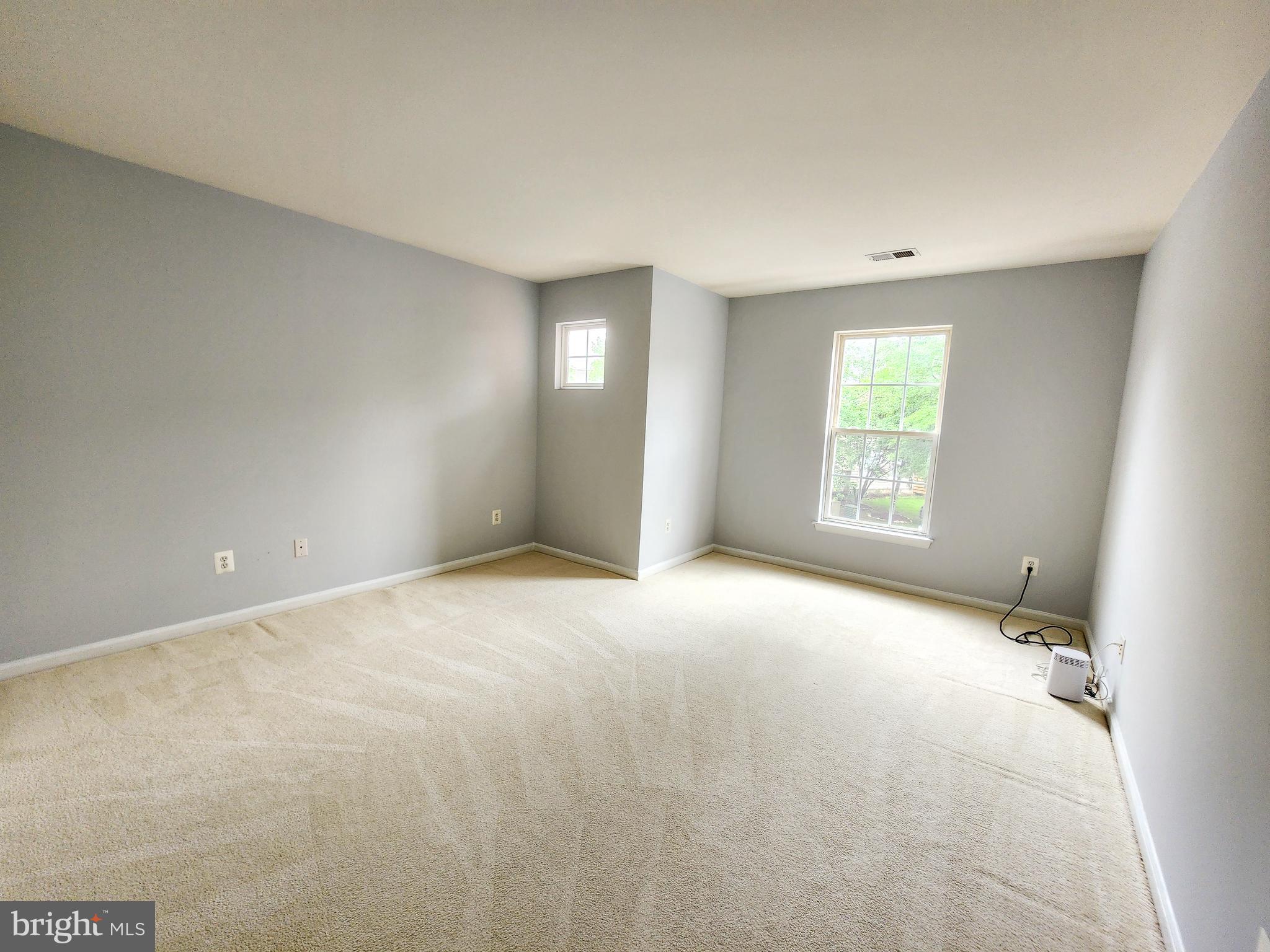 LORTON TOWN CNTR LANDBAY - Residential