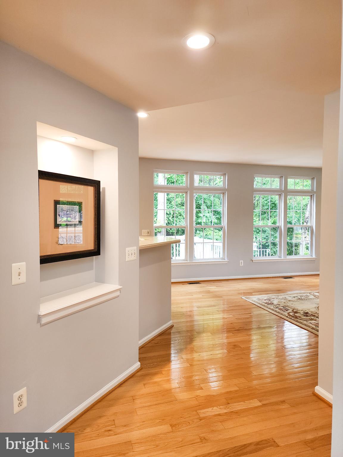 LORTON TOWN CNTR LANDBAY - Residential