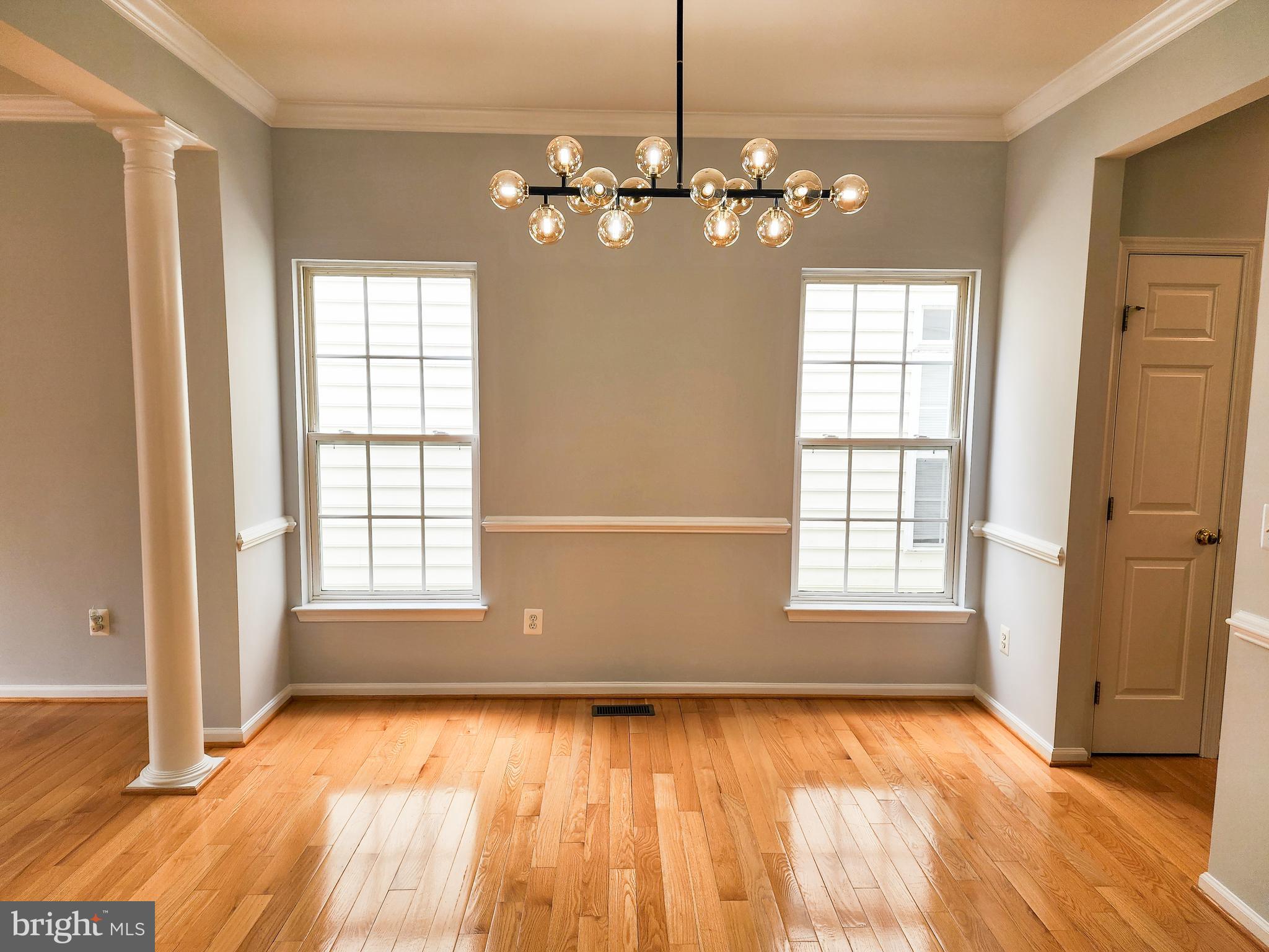 LORTON TOWN CNTR LANDBAY - Residential