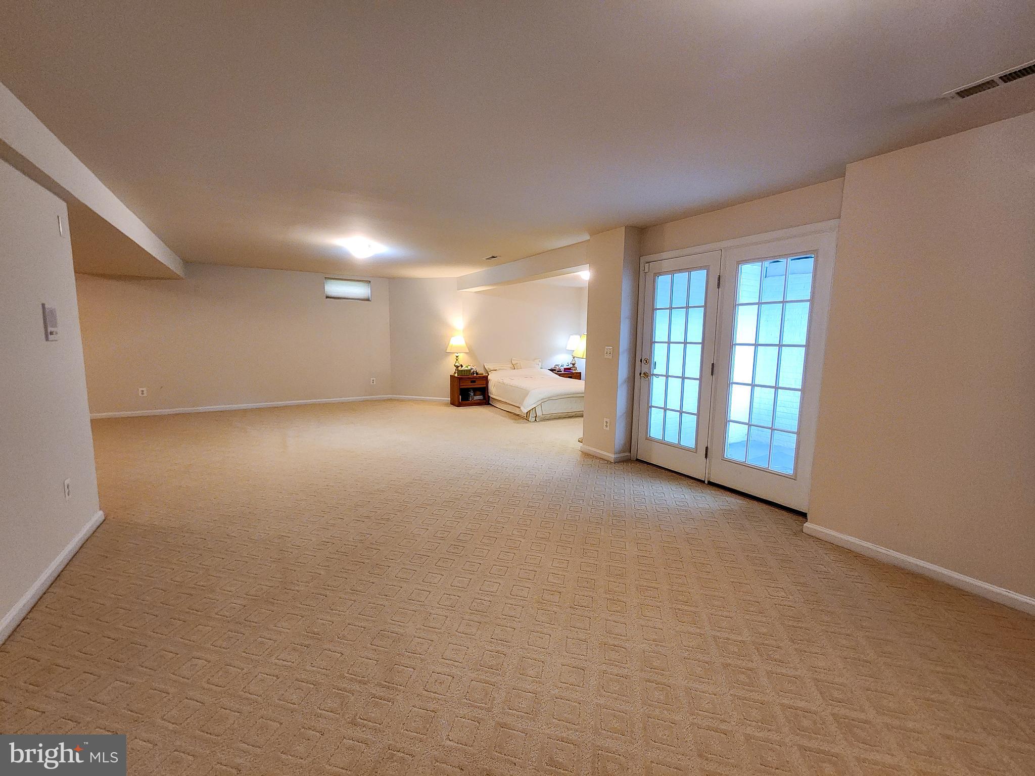 LORTON TOWN CNTR LANDBAY - Residential