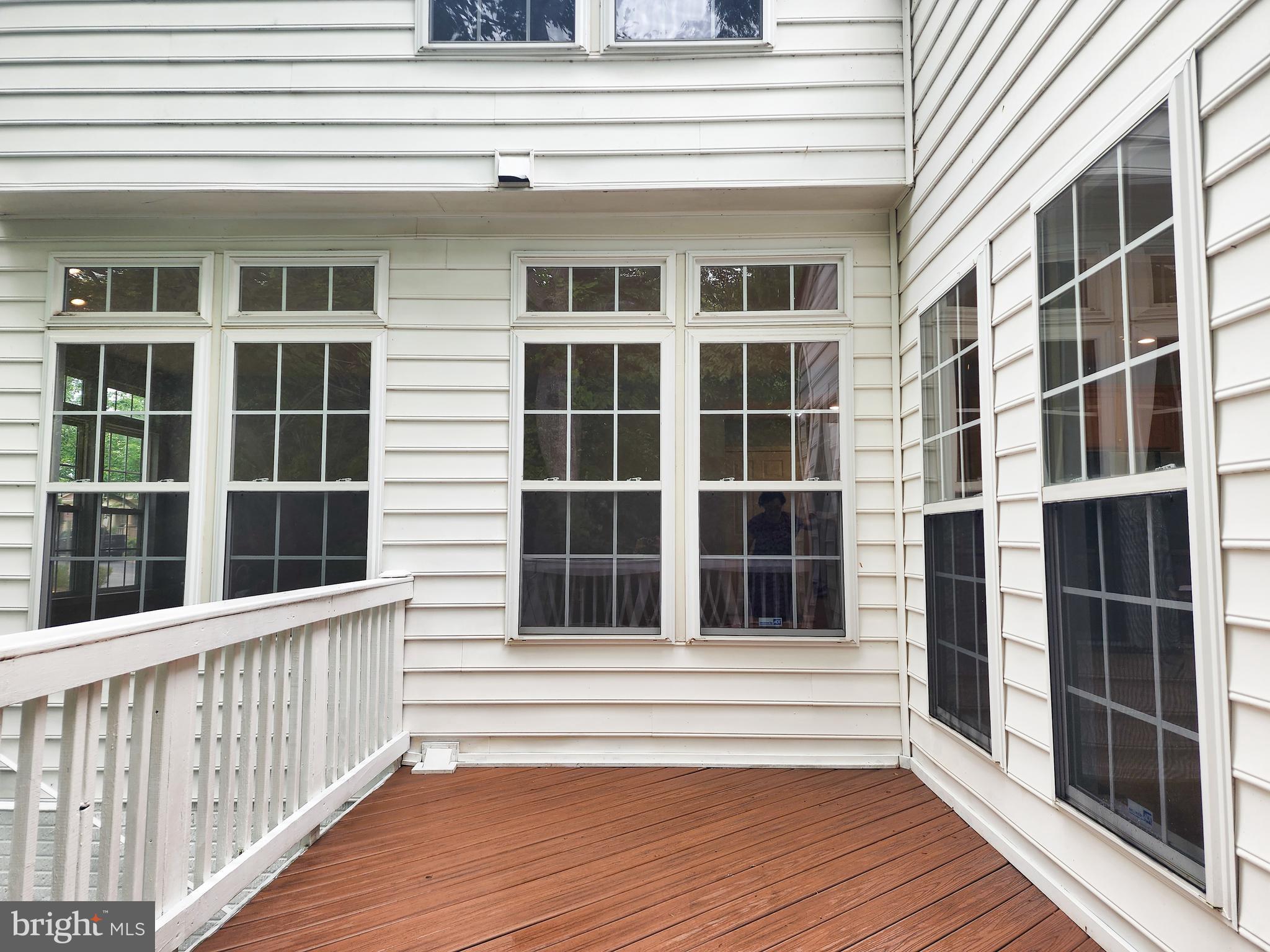 LORTON TOWN CNTR LANDBAY - Residential