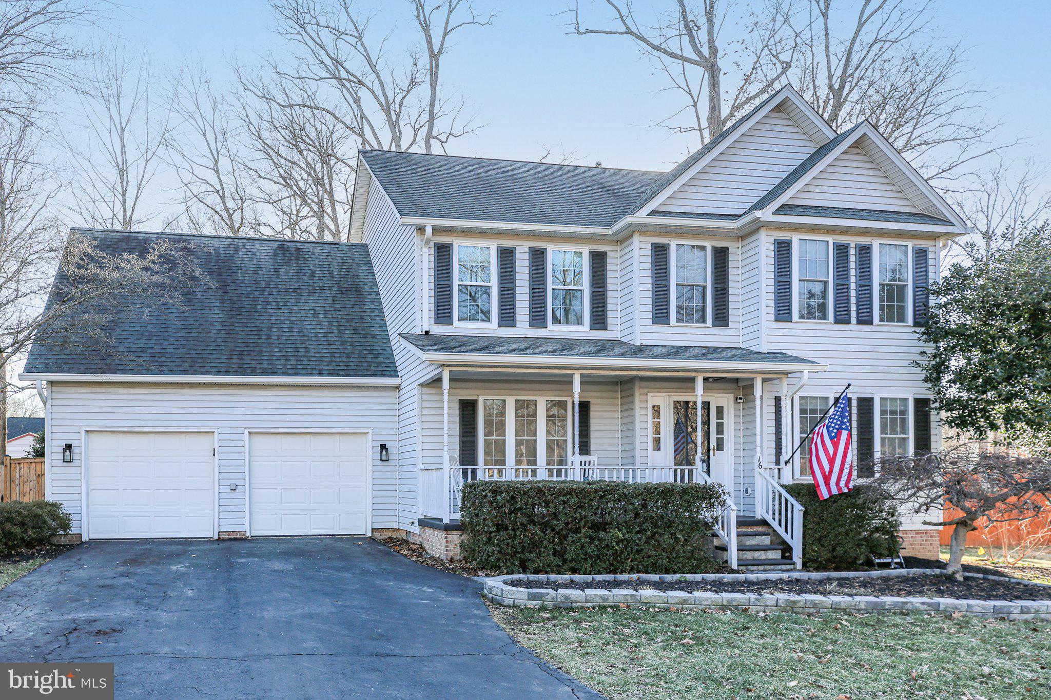 RIDGE POINTE - Residential