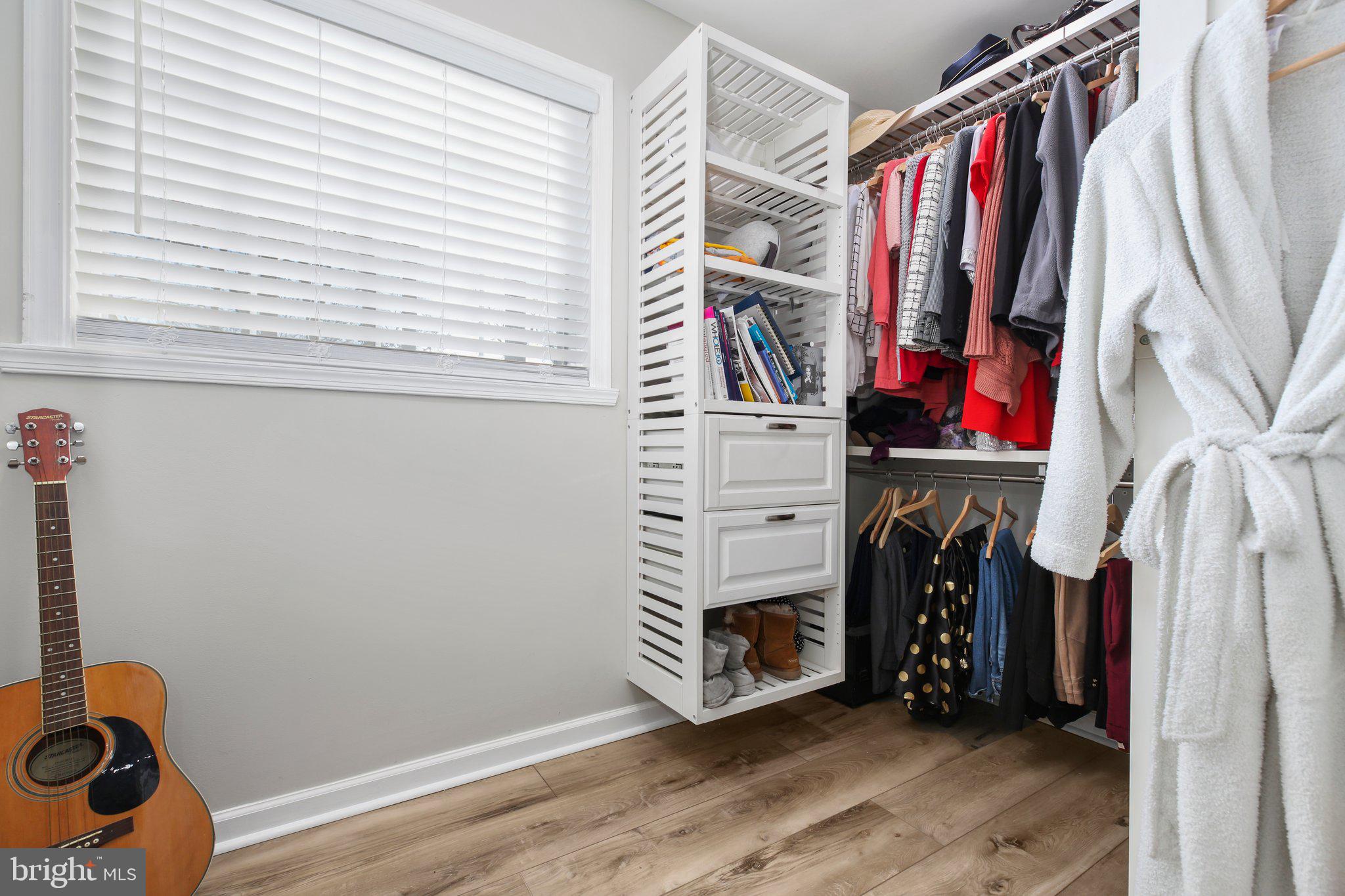 RIDGE POINTE - Residential