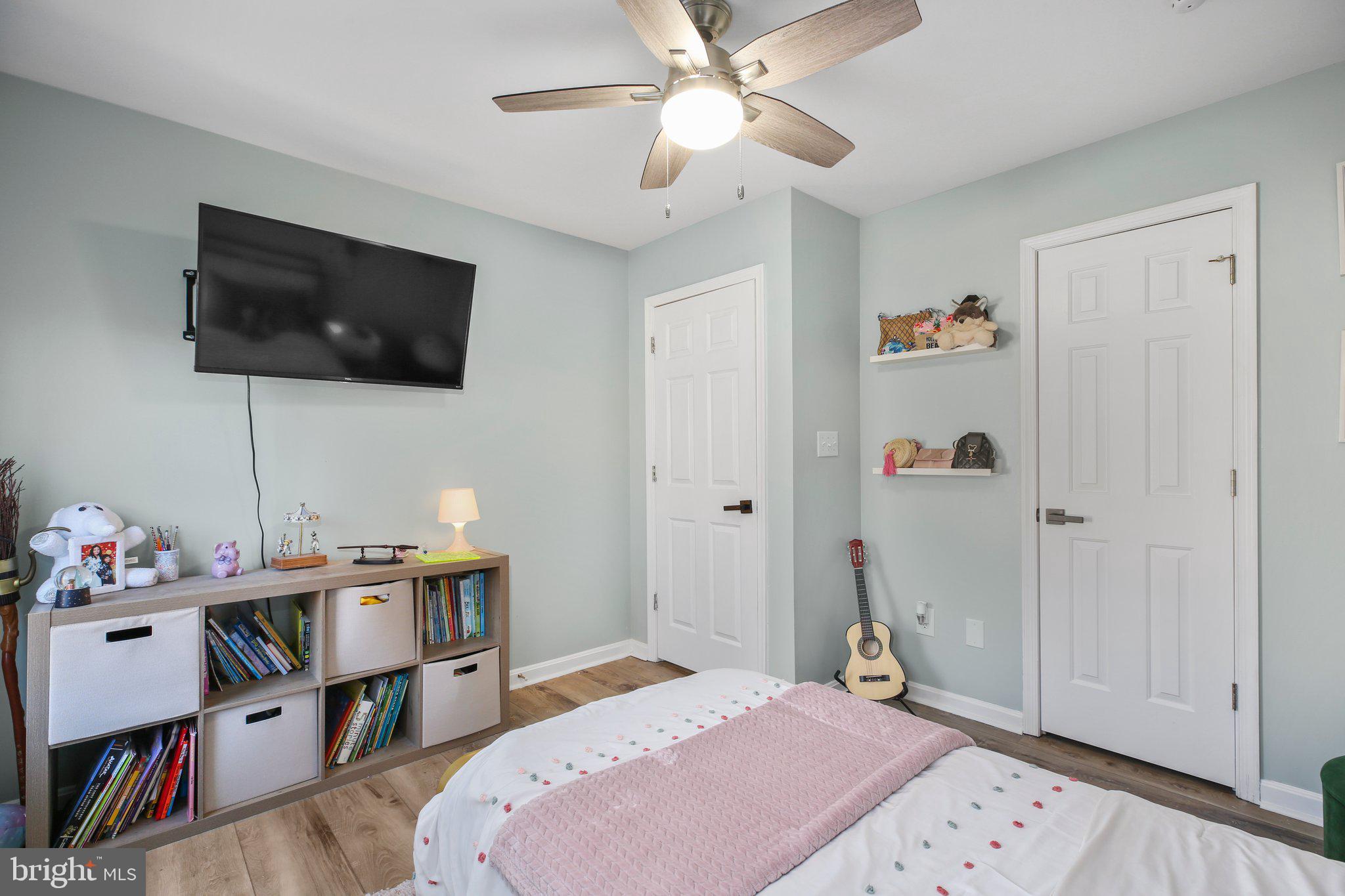 RIDGE POINTE - Residential