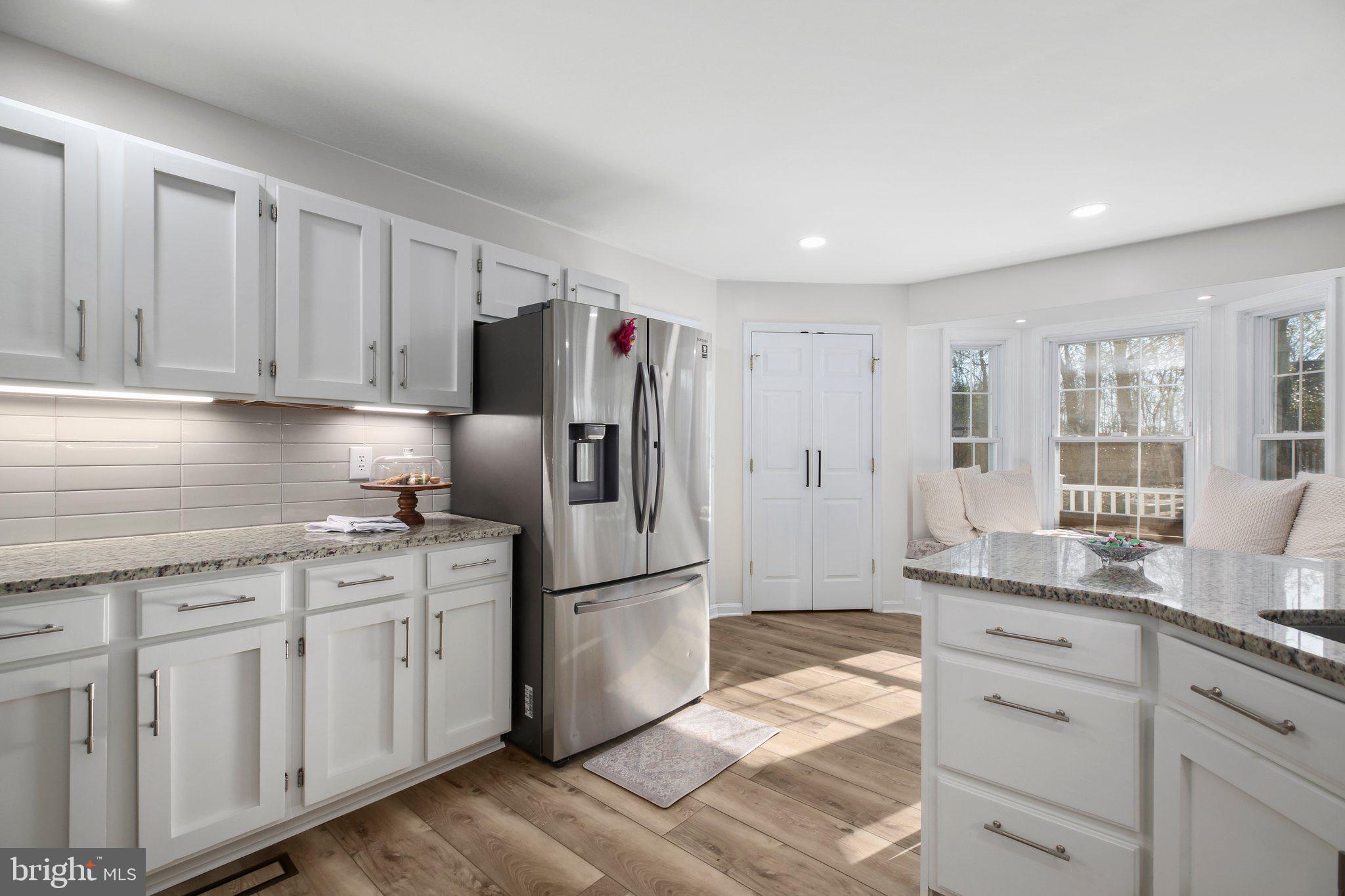 RIDGE POINTE - Residential