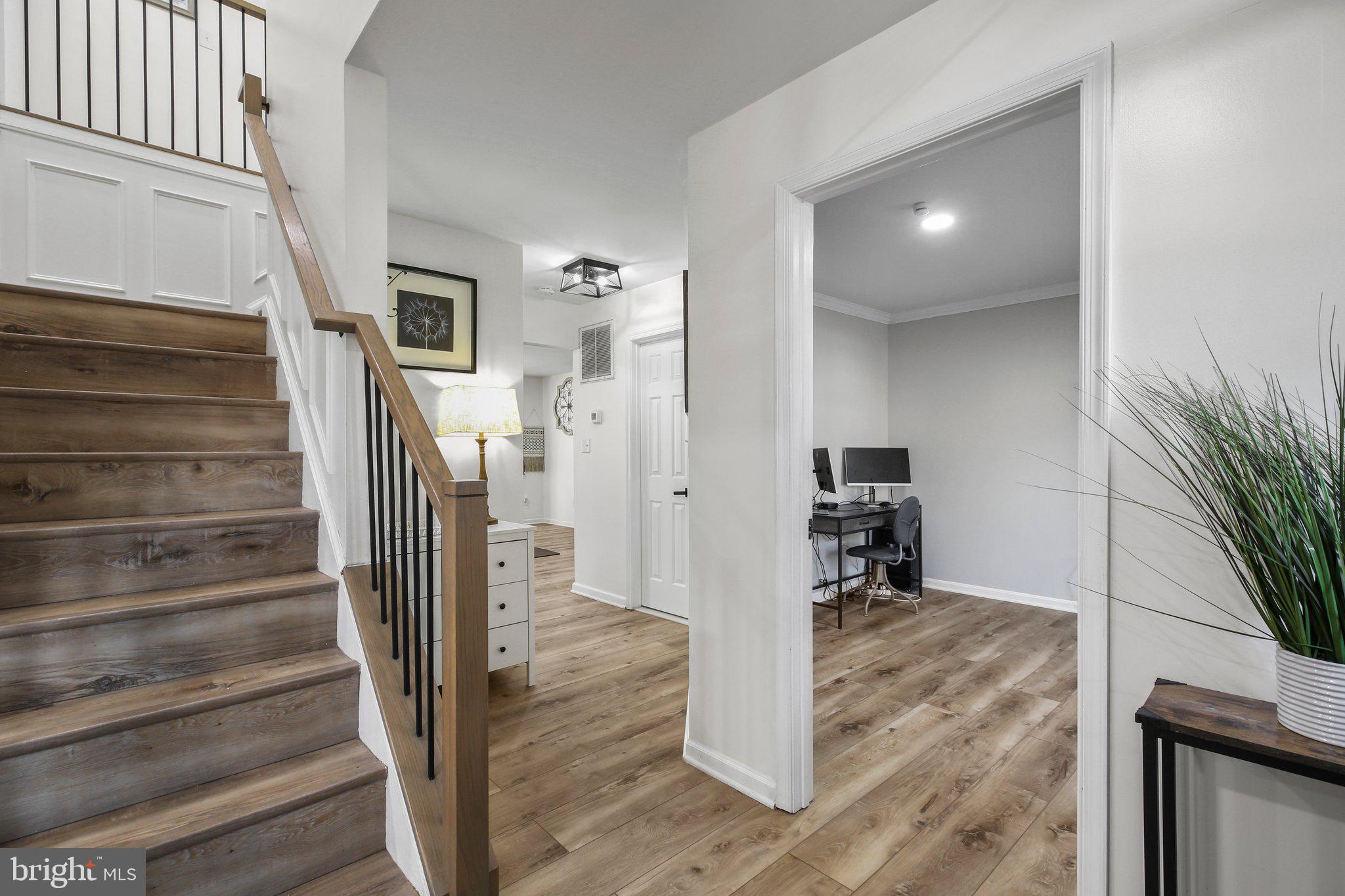 RIDGE POINTE - Residential