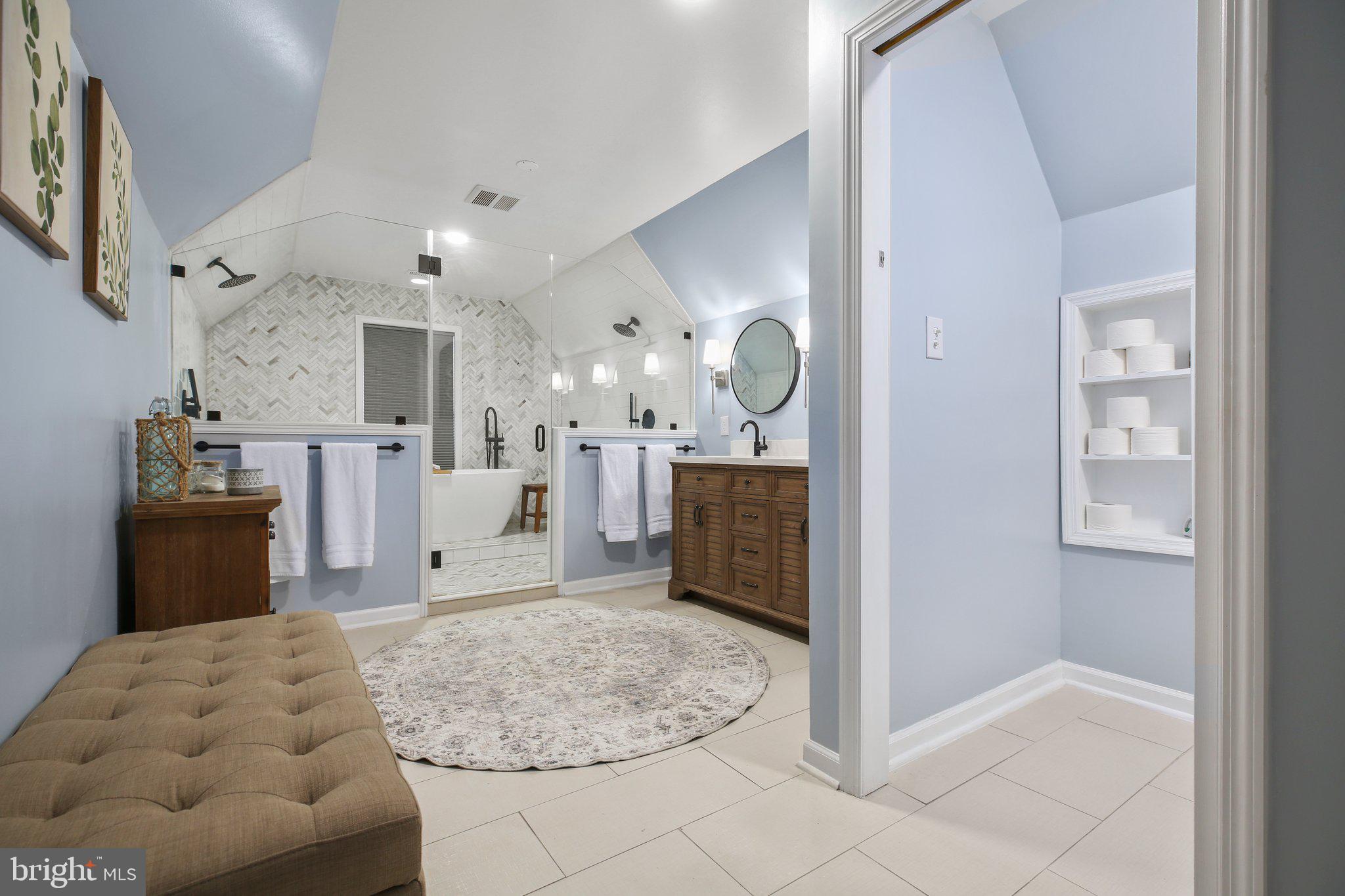 RIDGE POINTE - Residential