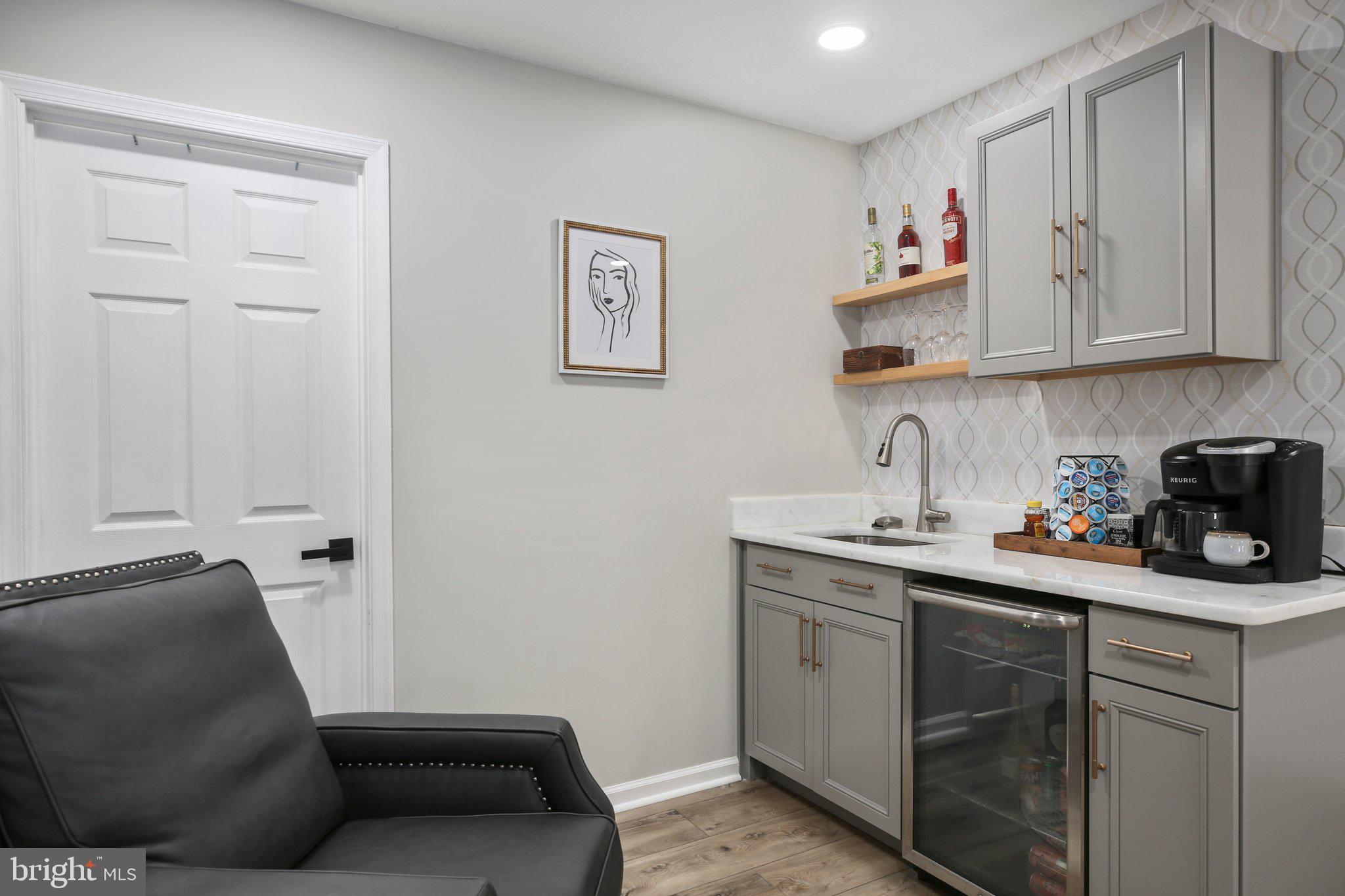 RIDGE POINTE - Residential