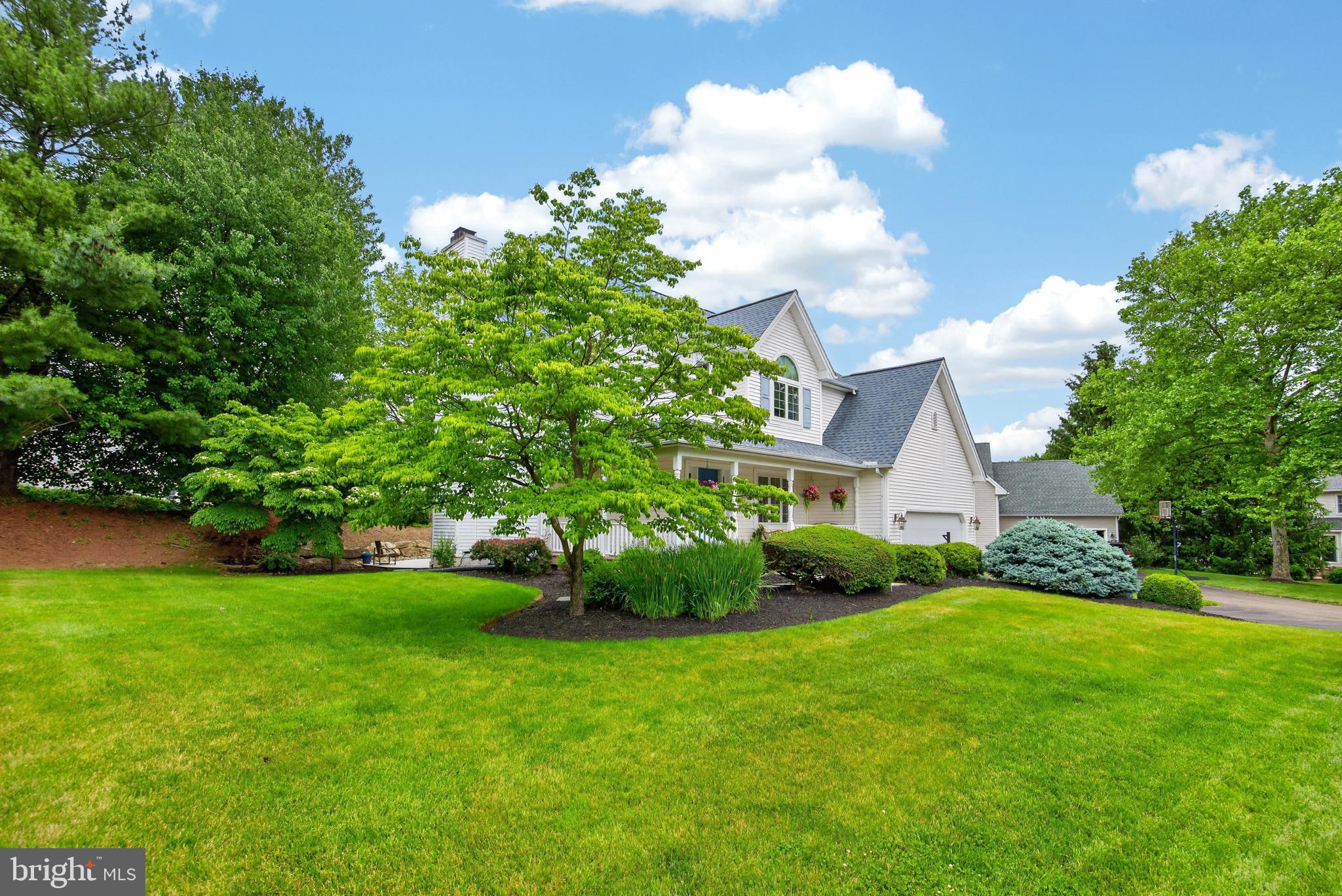 646 PERIMETER DRIVE