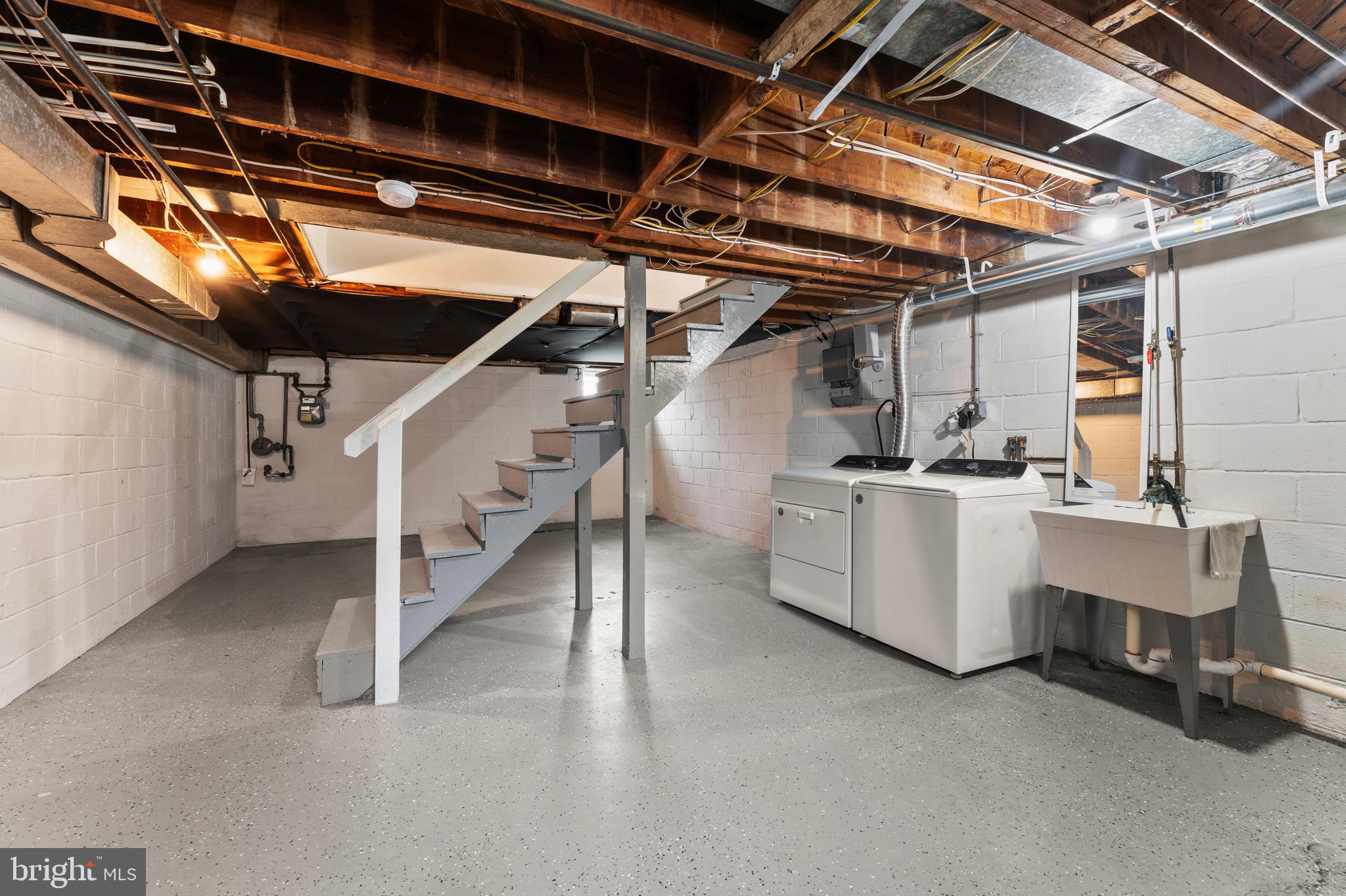 MIDDLESEX - Residential