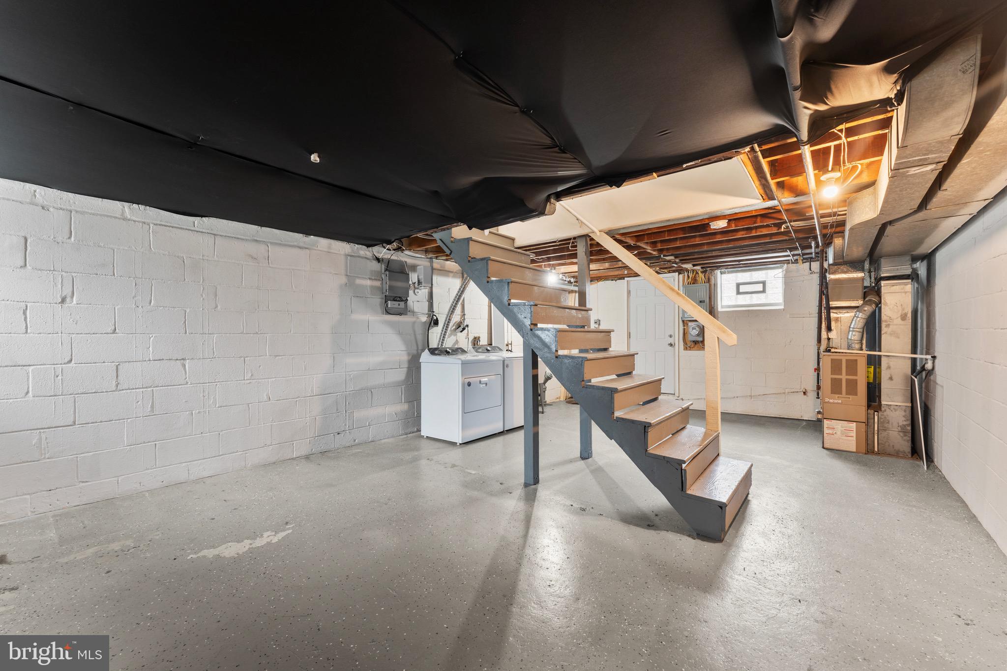 MIDDLESEX - Residential