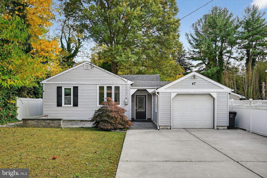 Photo of 47 New Jersey Avenue, SEWELL, NJ 08080 (MLS # NJGL2065388)