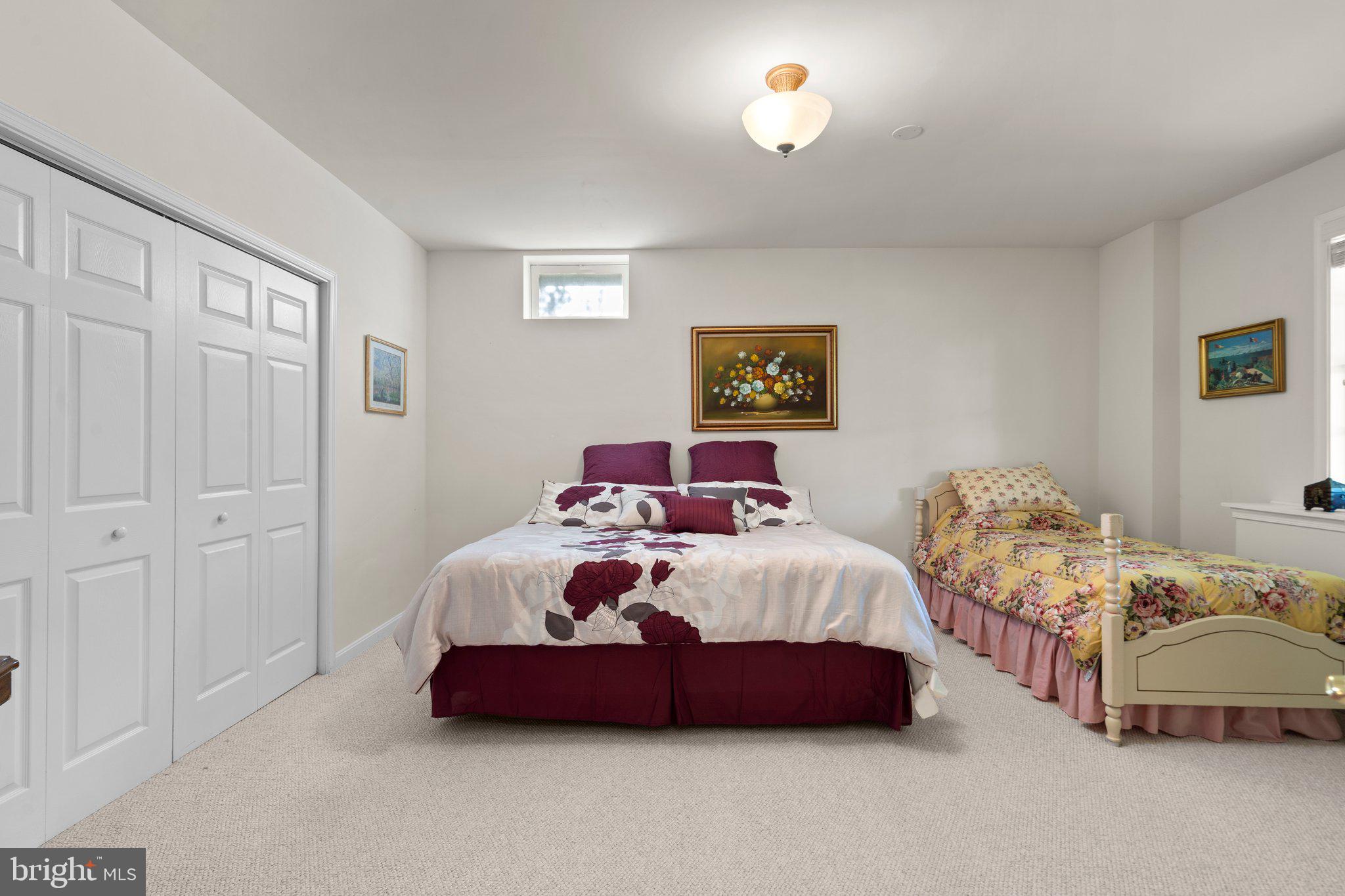 BIG BRANCH OVERLOOK - Residential