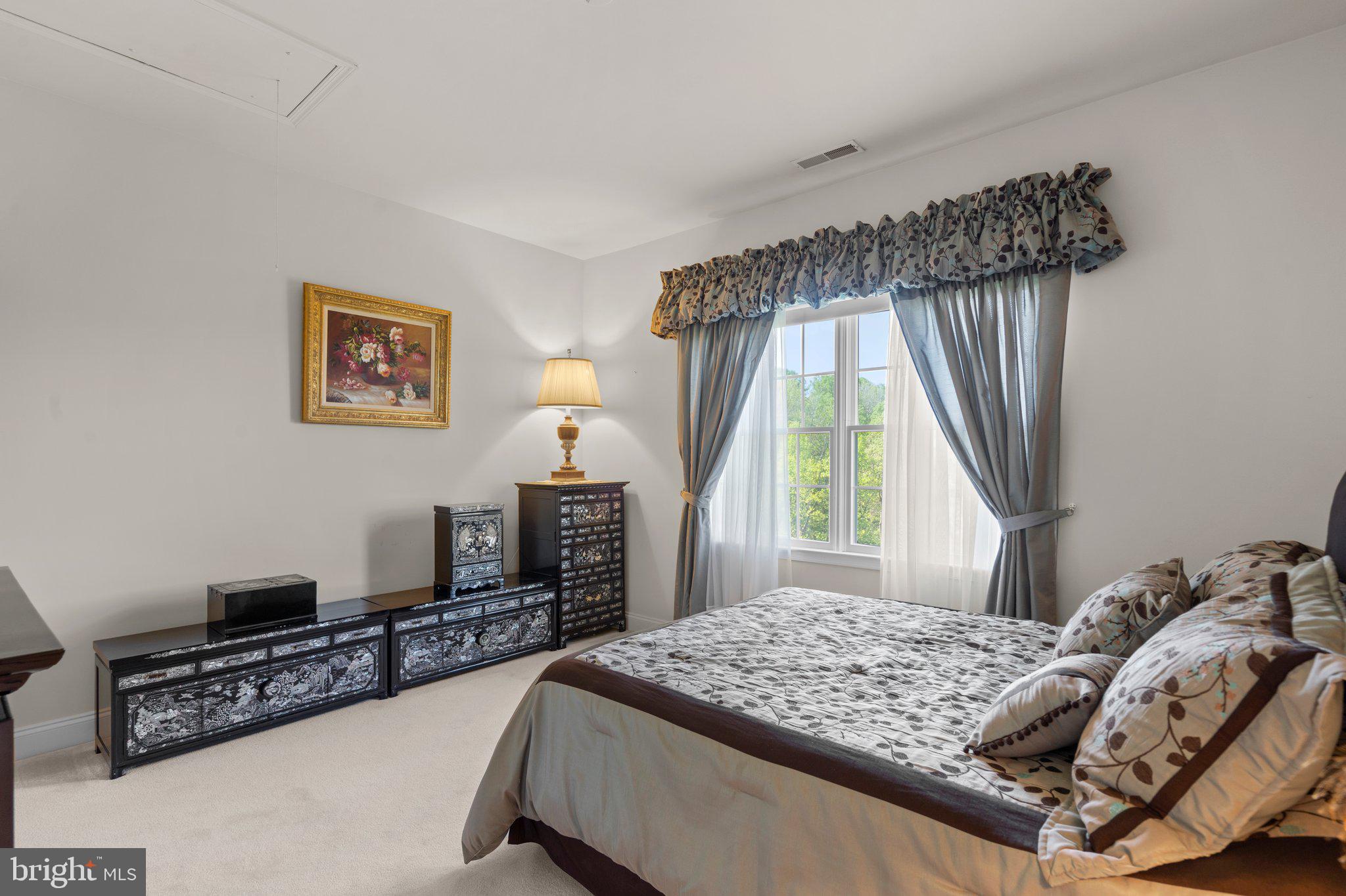 BIG BRANCH OVERLOOK - Residential