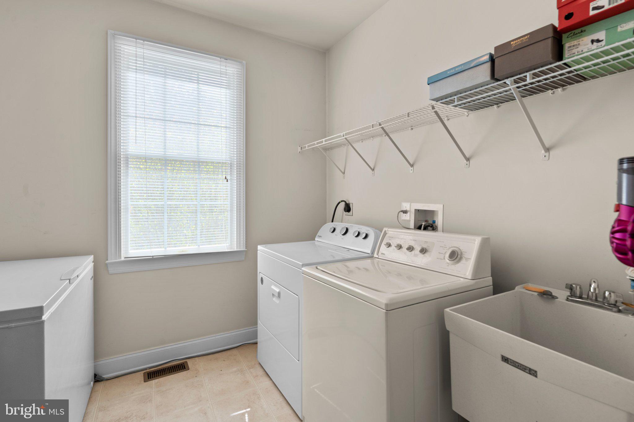 BIG BRANCH OVERLOOK - Residential