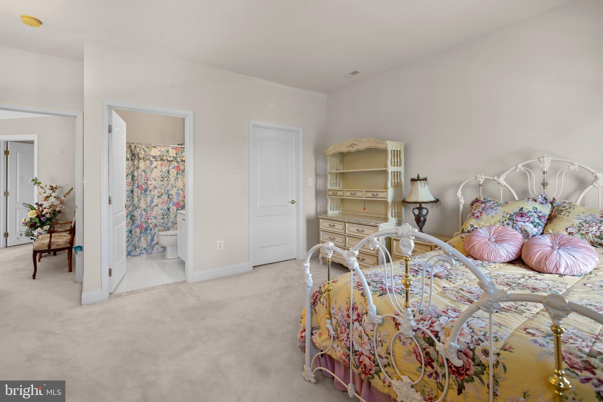 BIG BRANCH OVERLOOK - Residential