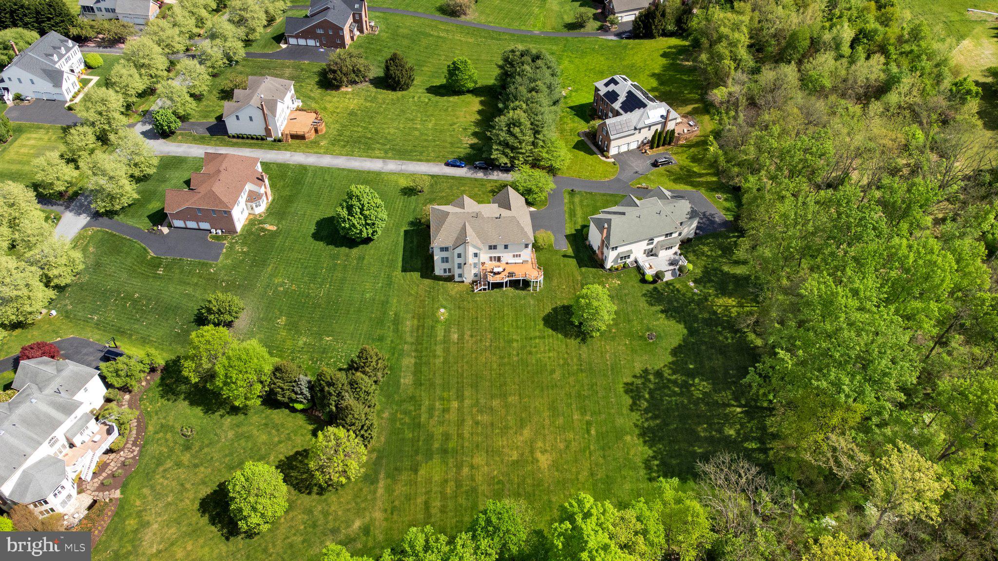 BIG BRANCH OVERLOOK - Residential