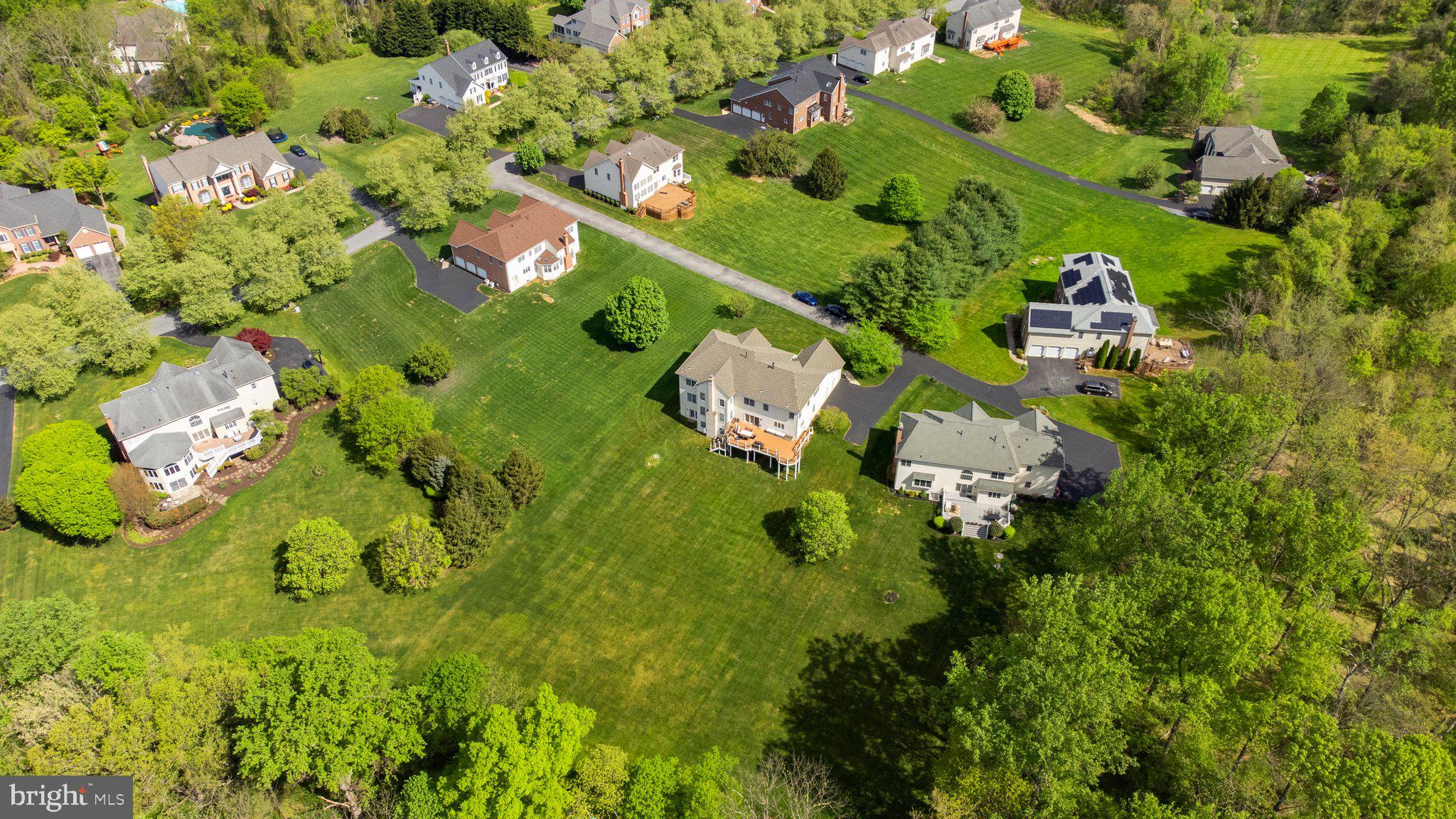 BIG BRANCH OVERLOOK - Residential