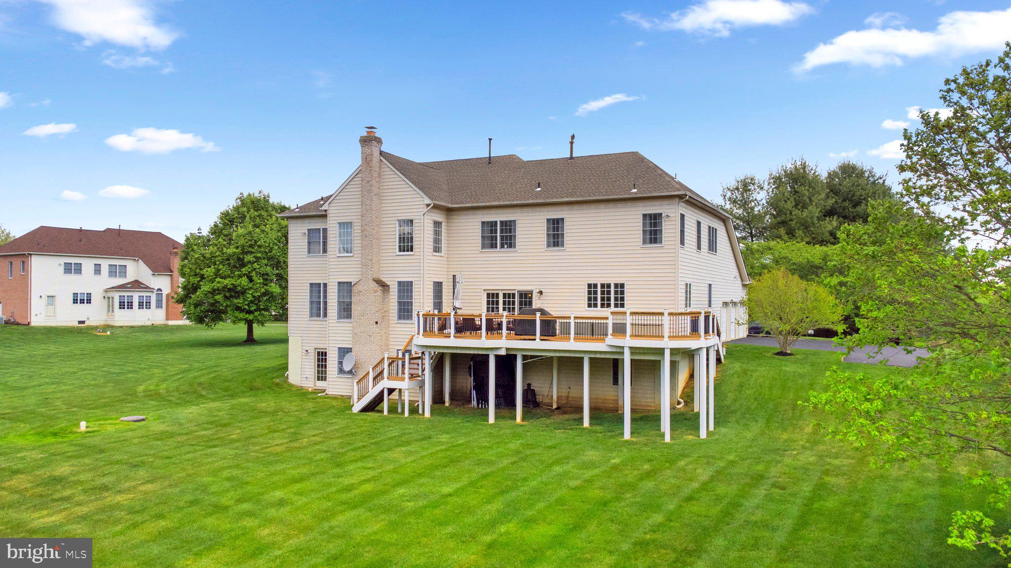 BIG BRANCH OVERLOOK - Residential