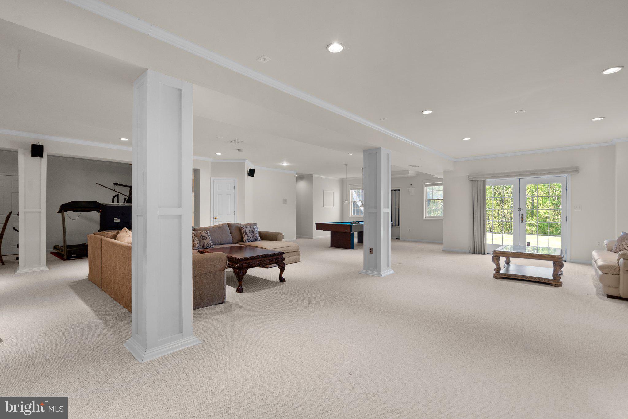 BIG BRANCH OVERLOOK - Residential